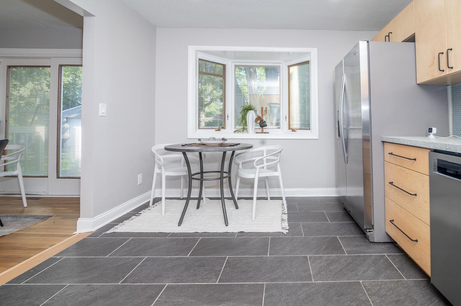 5635 Sandalwood Blvd, Columbus OH 43229-4327 exterior