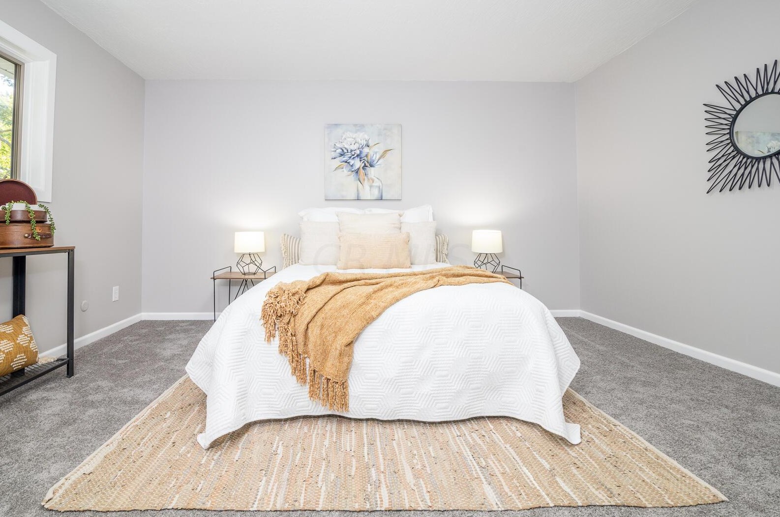 5635 Sandalwood Blvd, Columbus OH 43229-4327 exterior