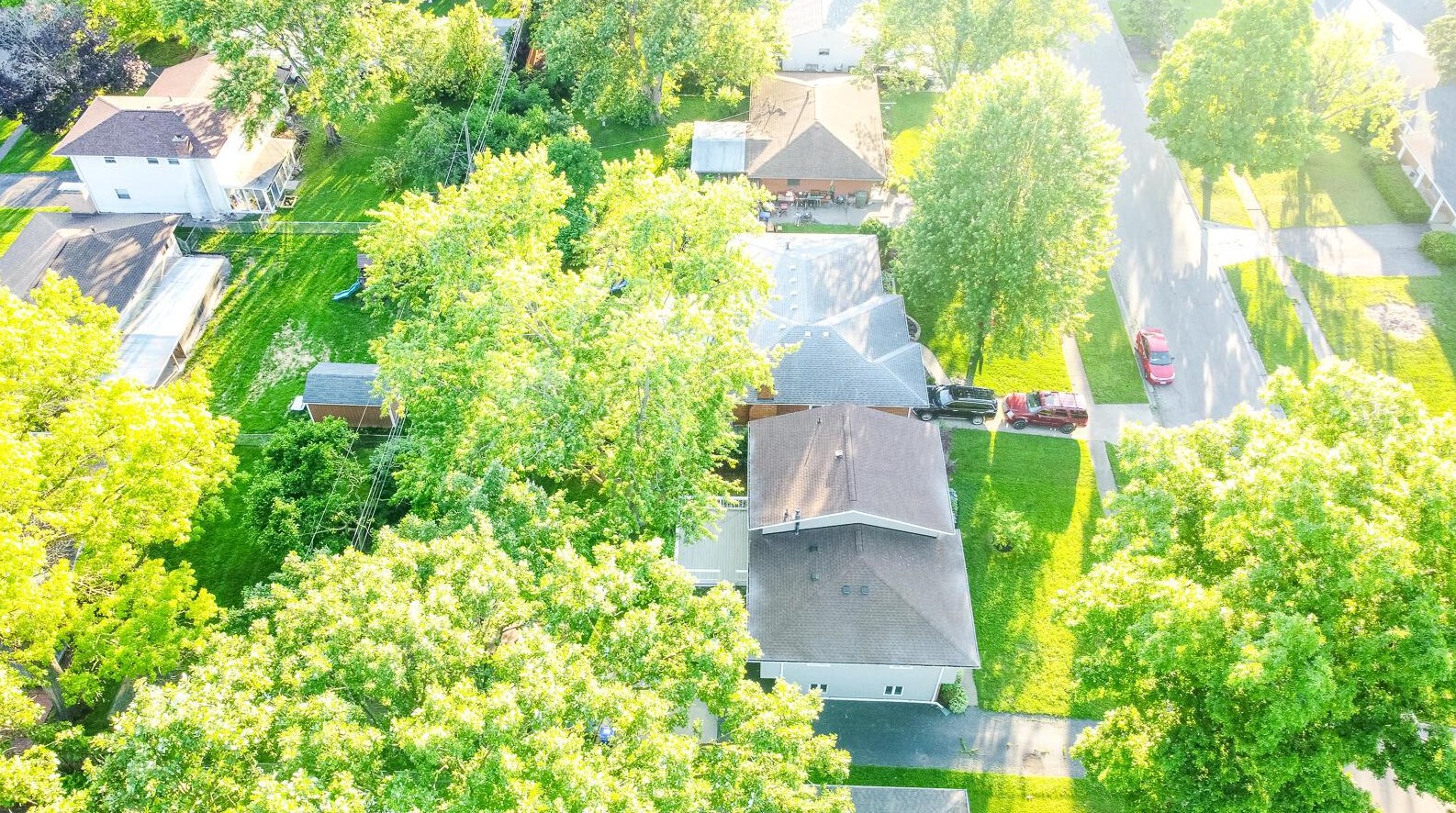 5635 Sandalwood Blvd, Columbus OH 43229-4327 exterior