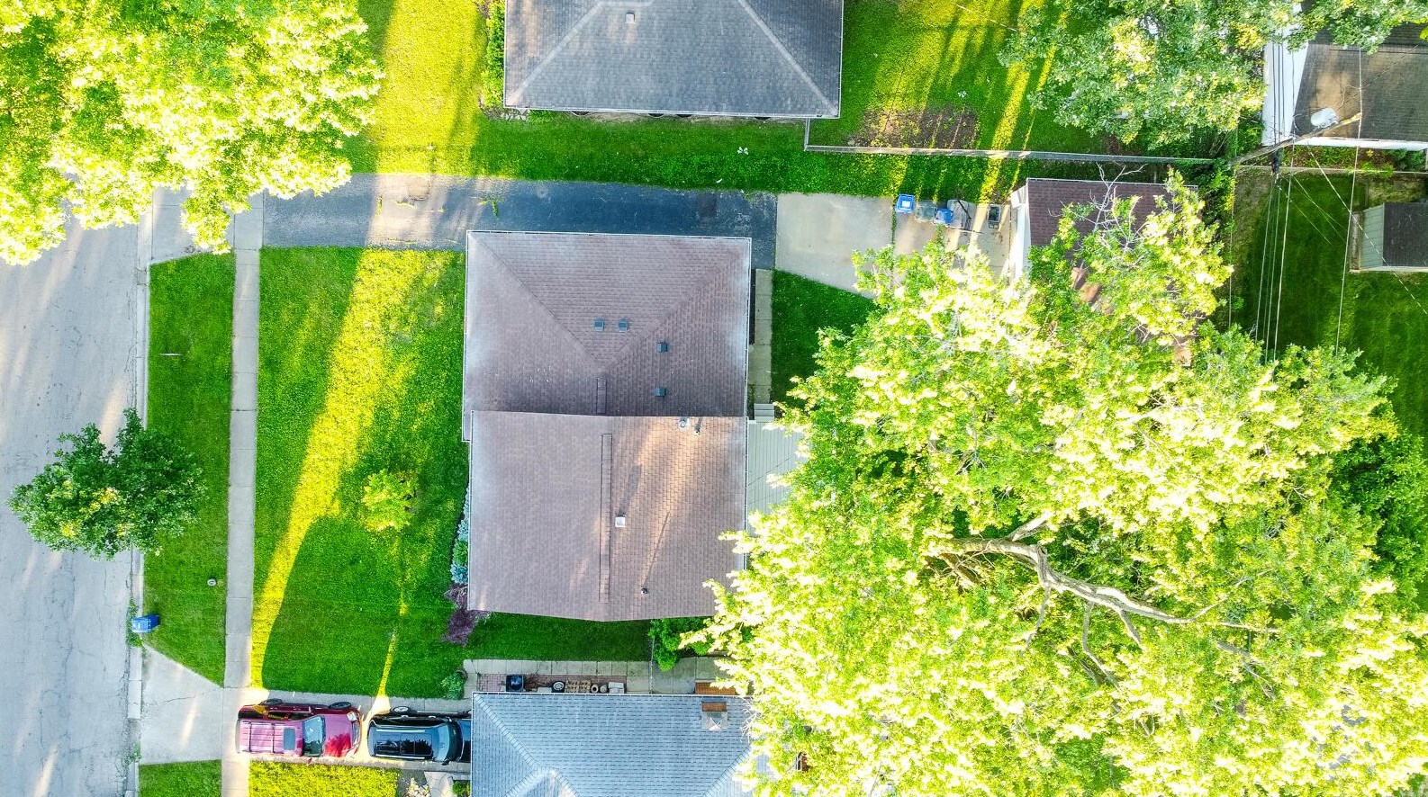 5635 Sandalwood Blvd, Columbus OH 43229-4327 exterior