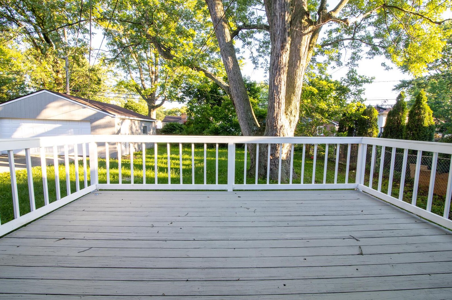 5635 Sandalwood Blvd, Columbus OH 43229-4327 exterior