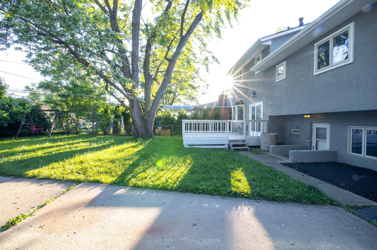 5635 Sandalwood Blvd, Columbus OH 43229-4327 exterior