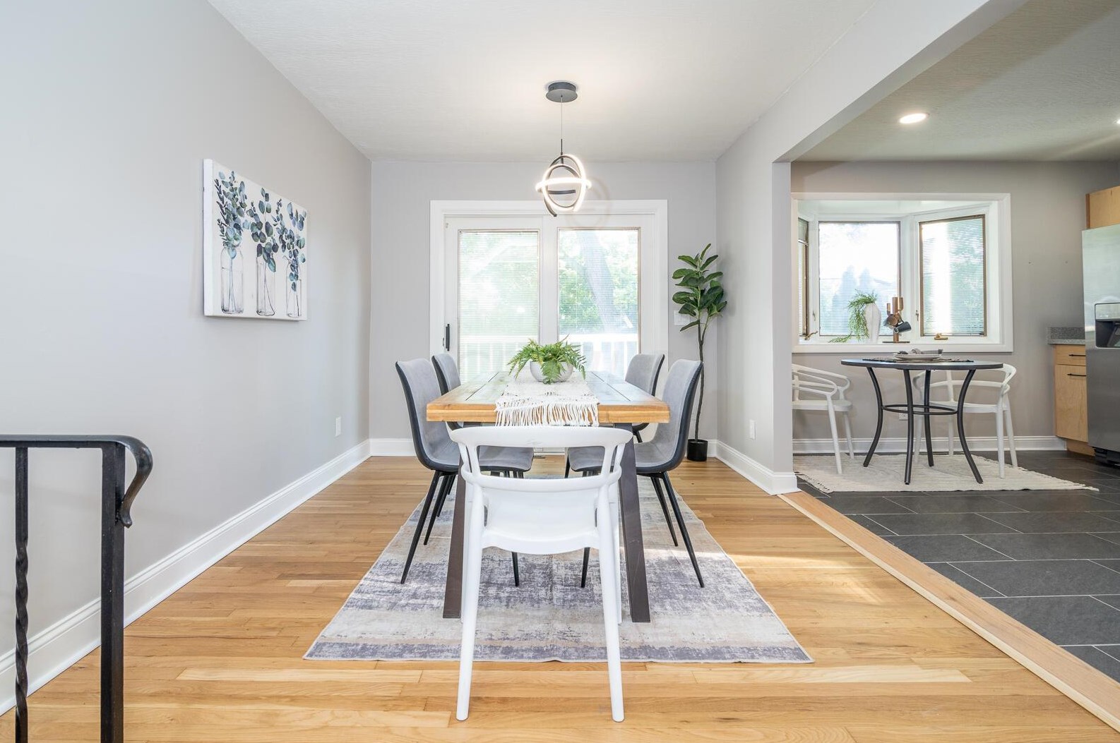 5635 Sandalwood Blvd, Columbus OH 43229-4327 exterior