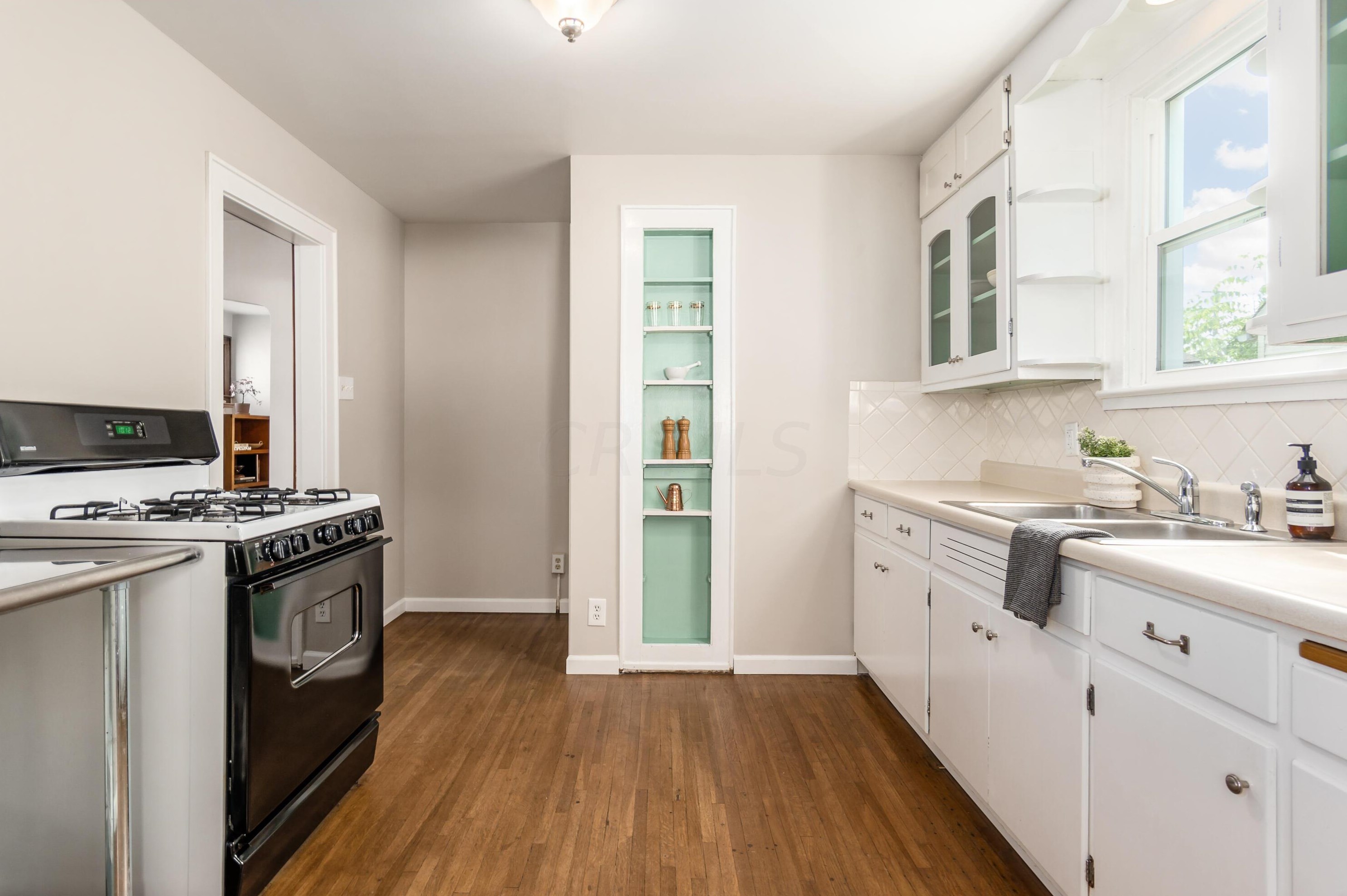 559 Columbian Ave, Columbus OH 43223-1606 exterior