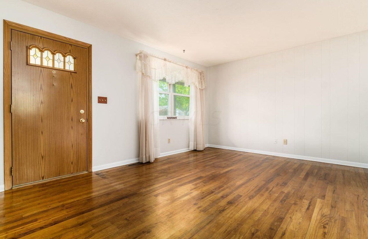 5072 Holbrook Dr, Columbus OH 43232-6604 exterior