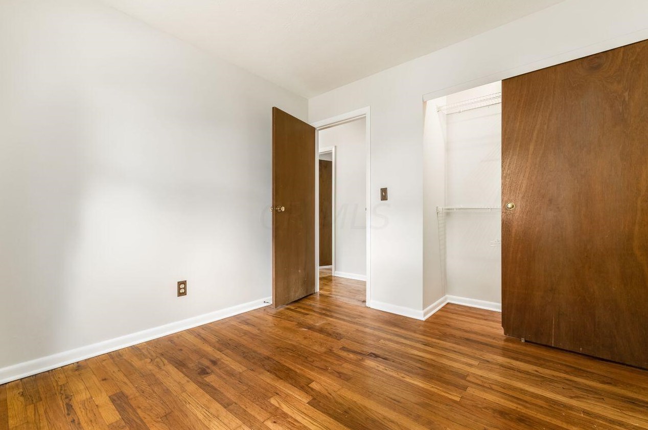 5072 Holbrook Dr, Columbus OH 43232-6604 exterior