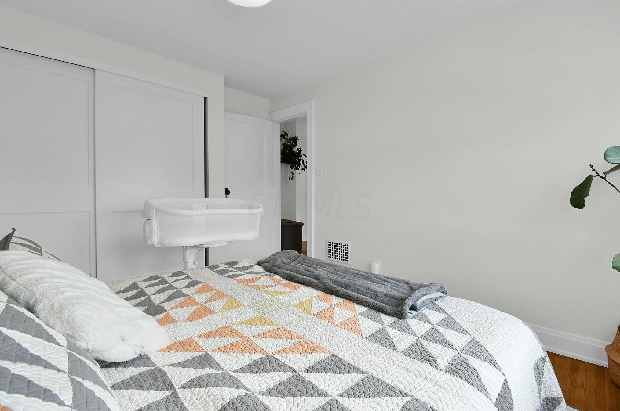 86 California Ave, Columbus OH 43202-1913 exterior