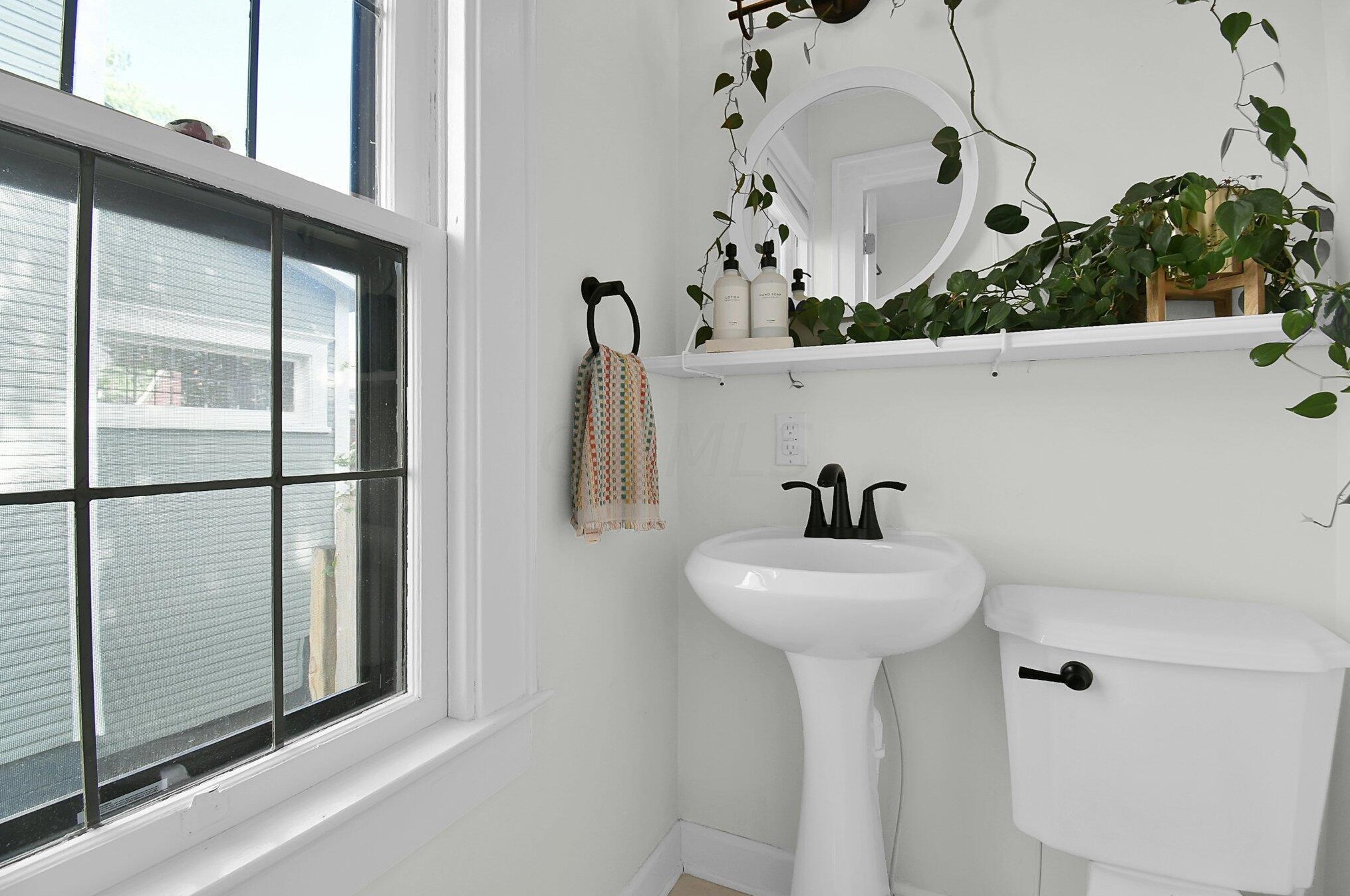 86 California Ave, Columbus OH 43202-1913 exterior