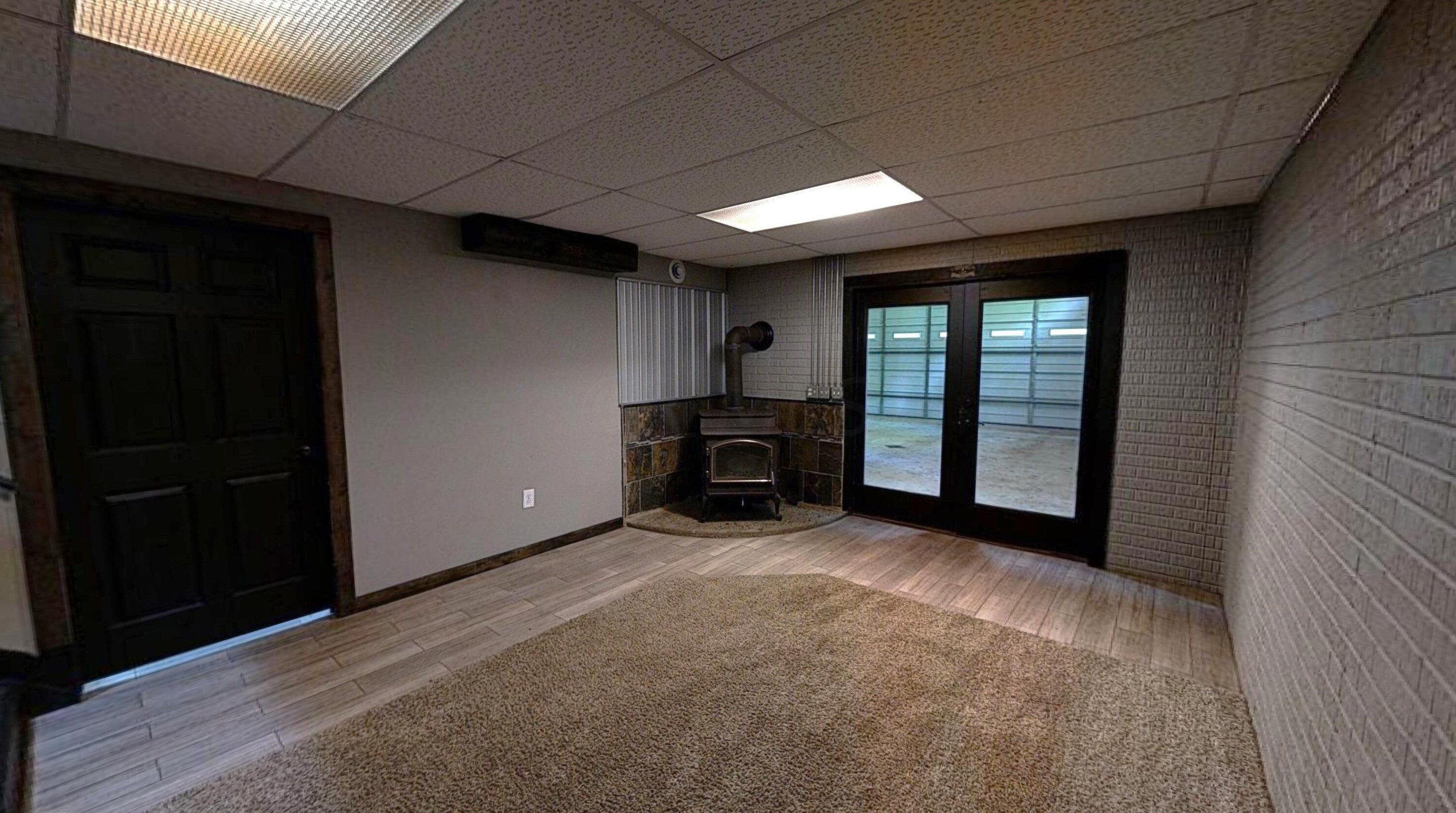 5867 Stoffer Rd, North Woodbury OH  44813-9361 exterior