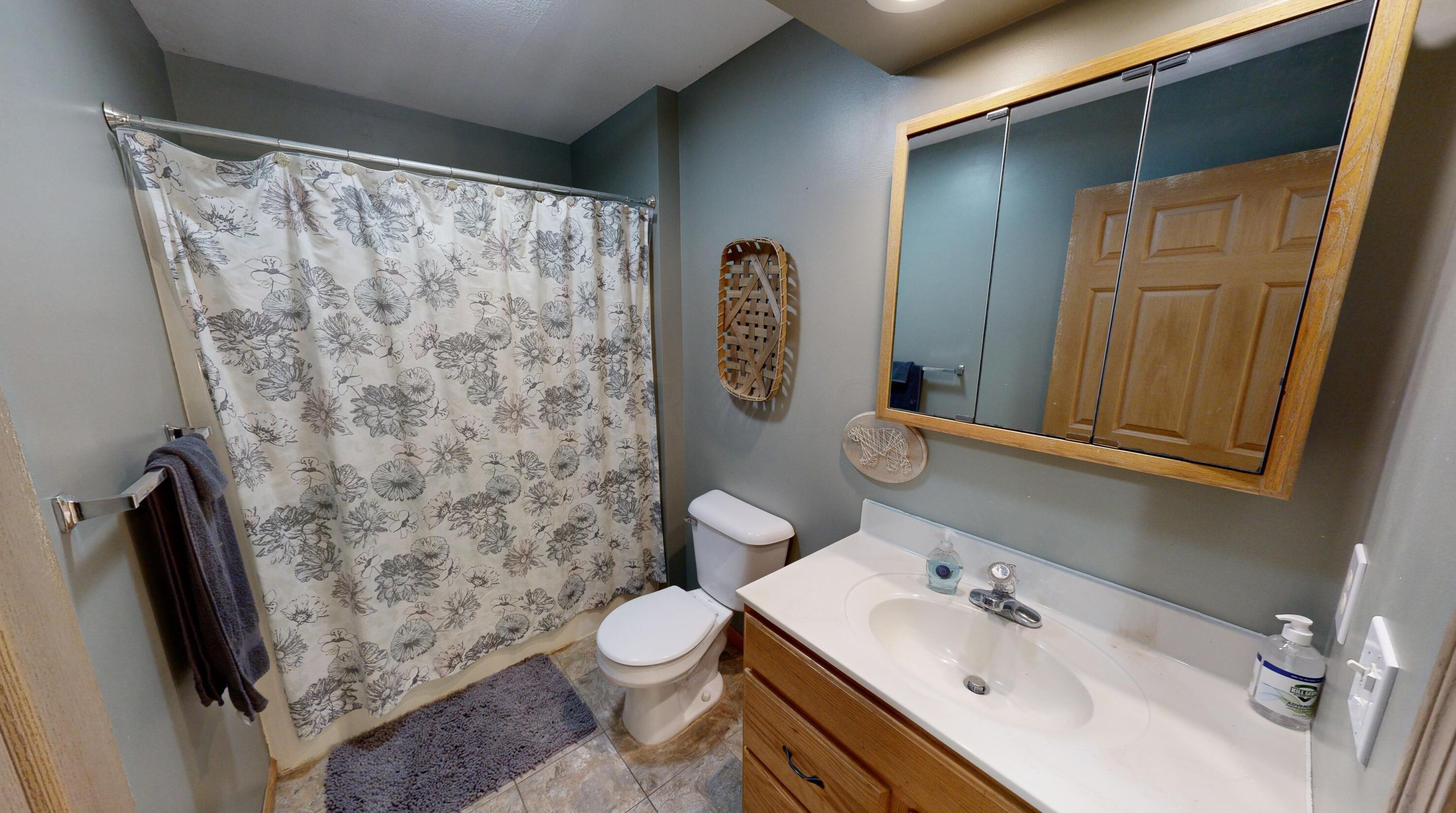 5867 Stoffer Rd, North Woodbury OH  44813-9361 exterior