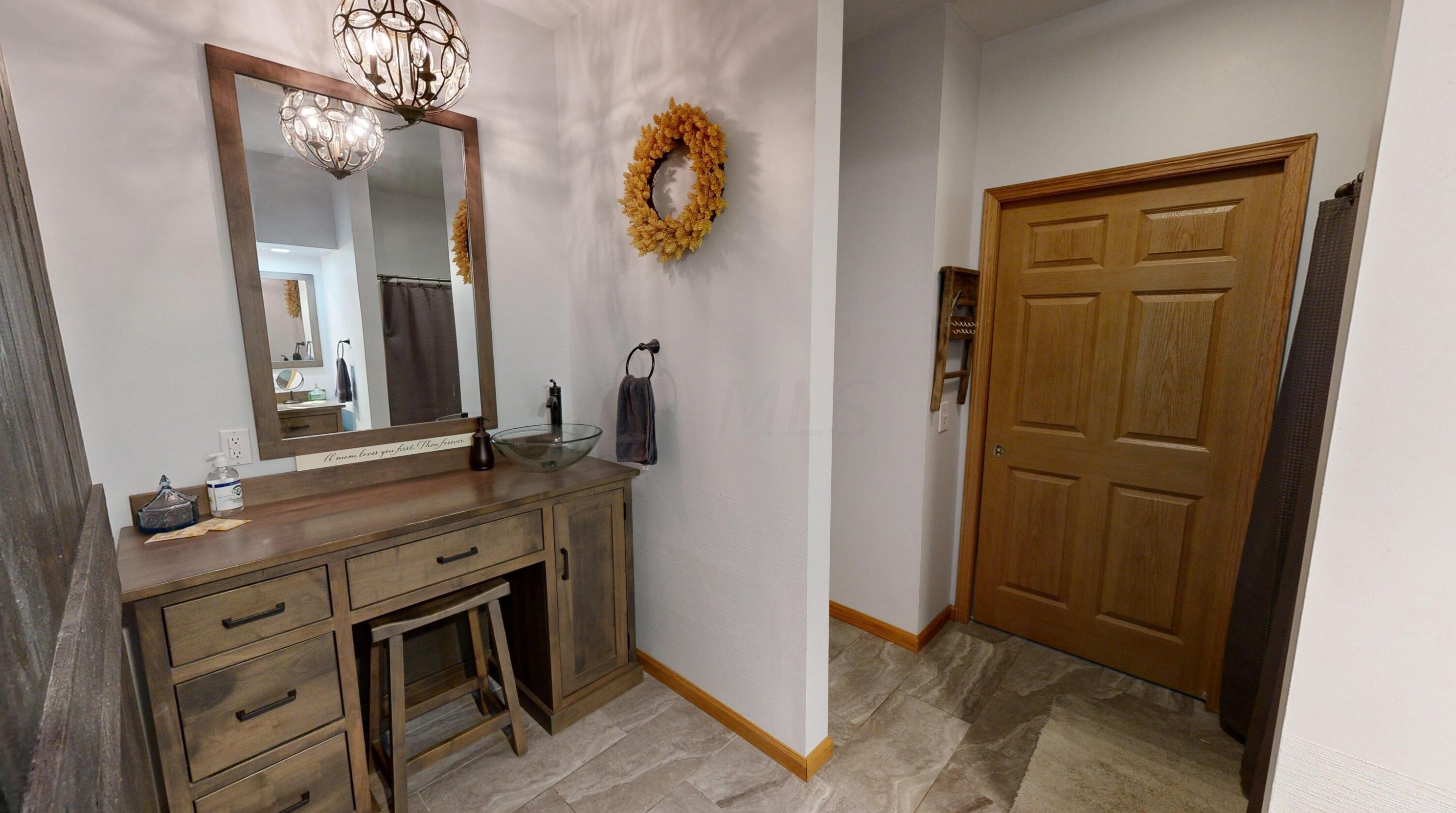 5867 Stoffer Rd, North Woodbury OH  44813-9361 exterior