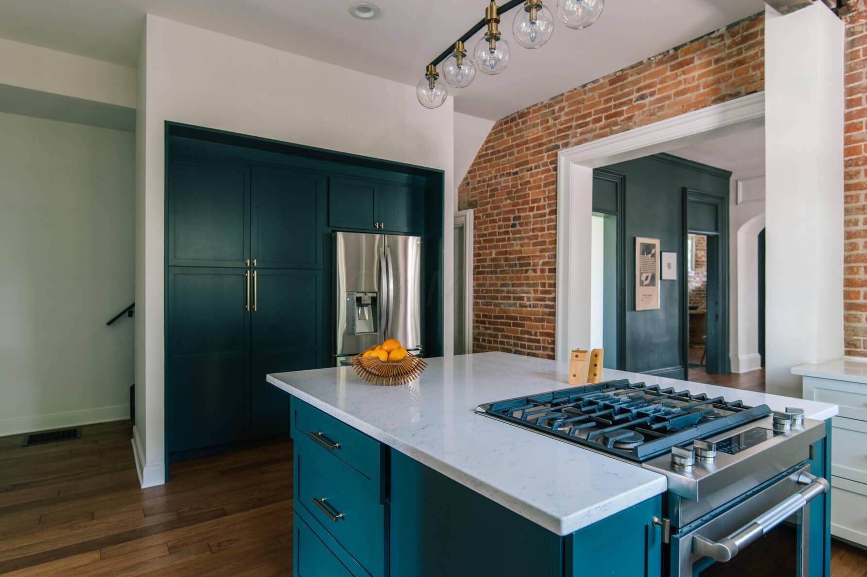 27 Monroe Ave, Columbus OH 43203-1857 exterior