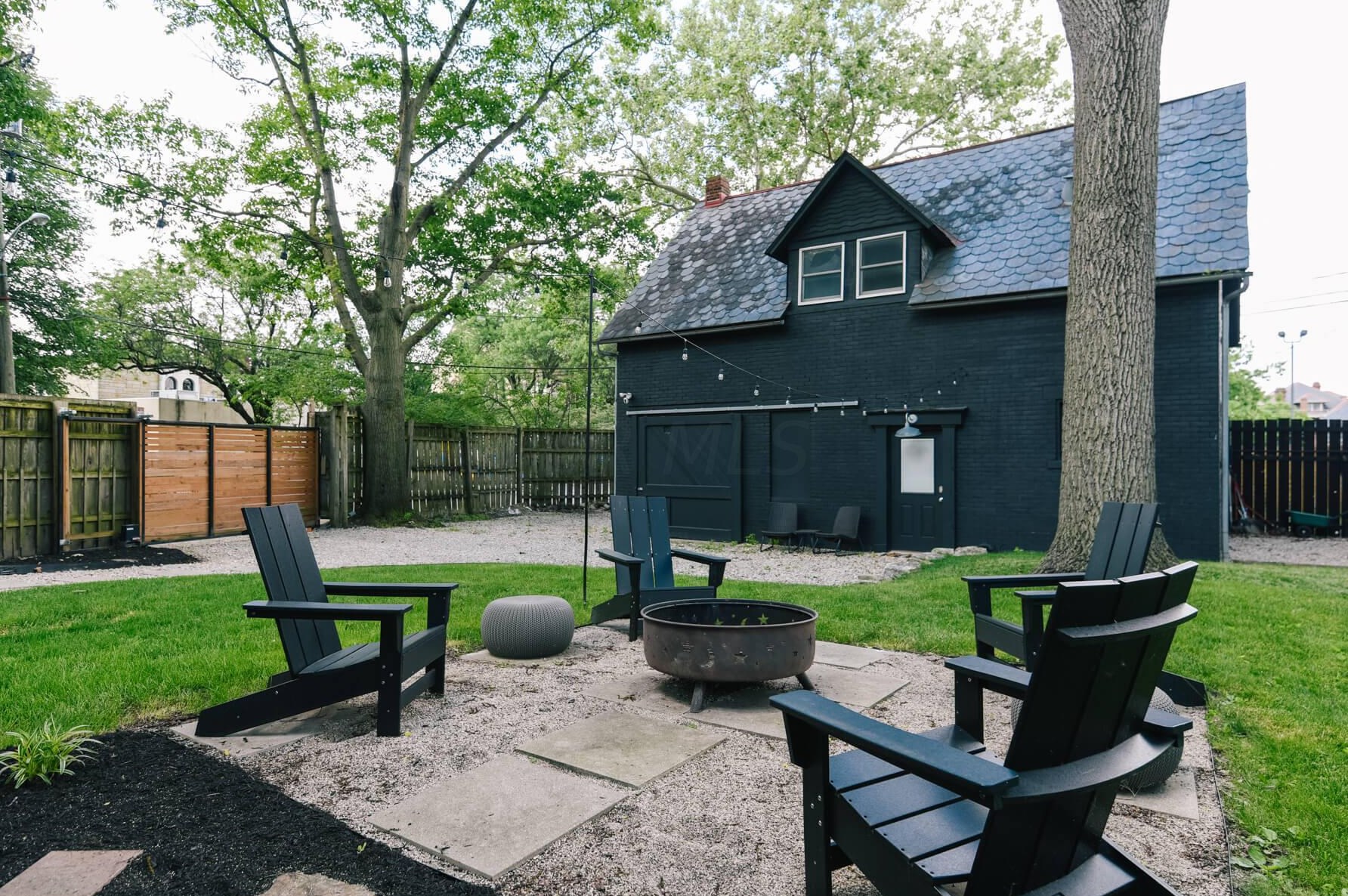 27 Monroe Ave, Columbus OH 43203-1857 exterior