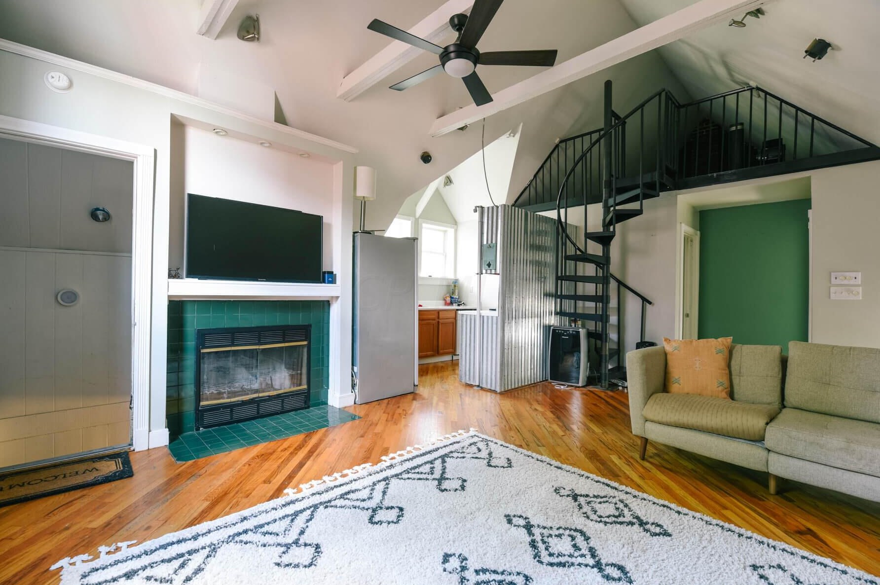 27 Monroe Ave, Columbus OH 43203-1857 exterior