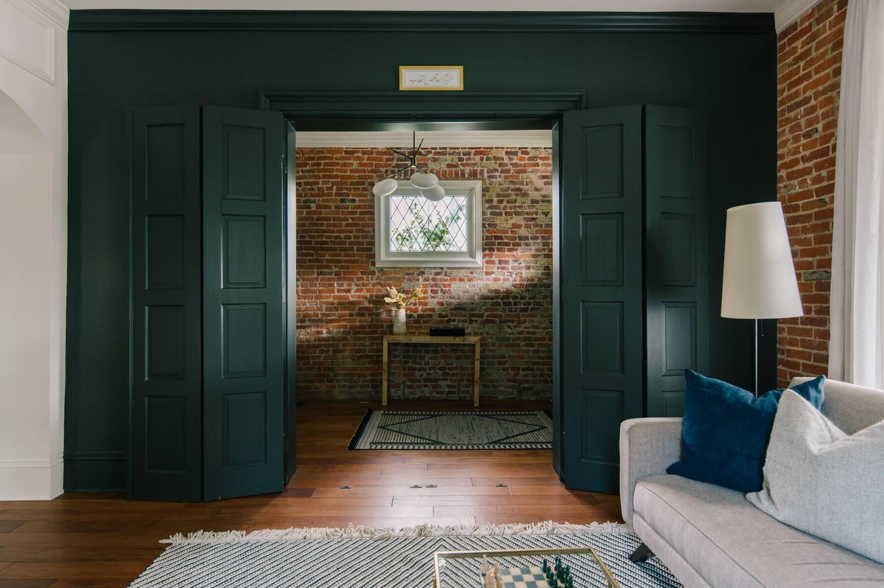 27 Monroe Ave, Columbus OH 43203-1857 exterior