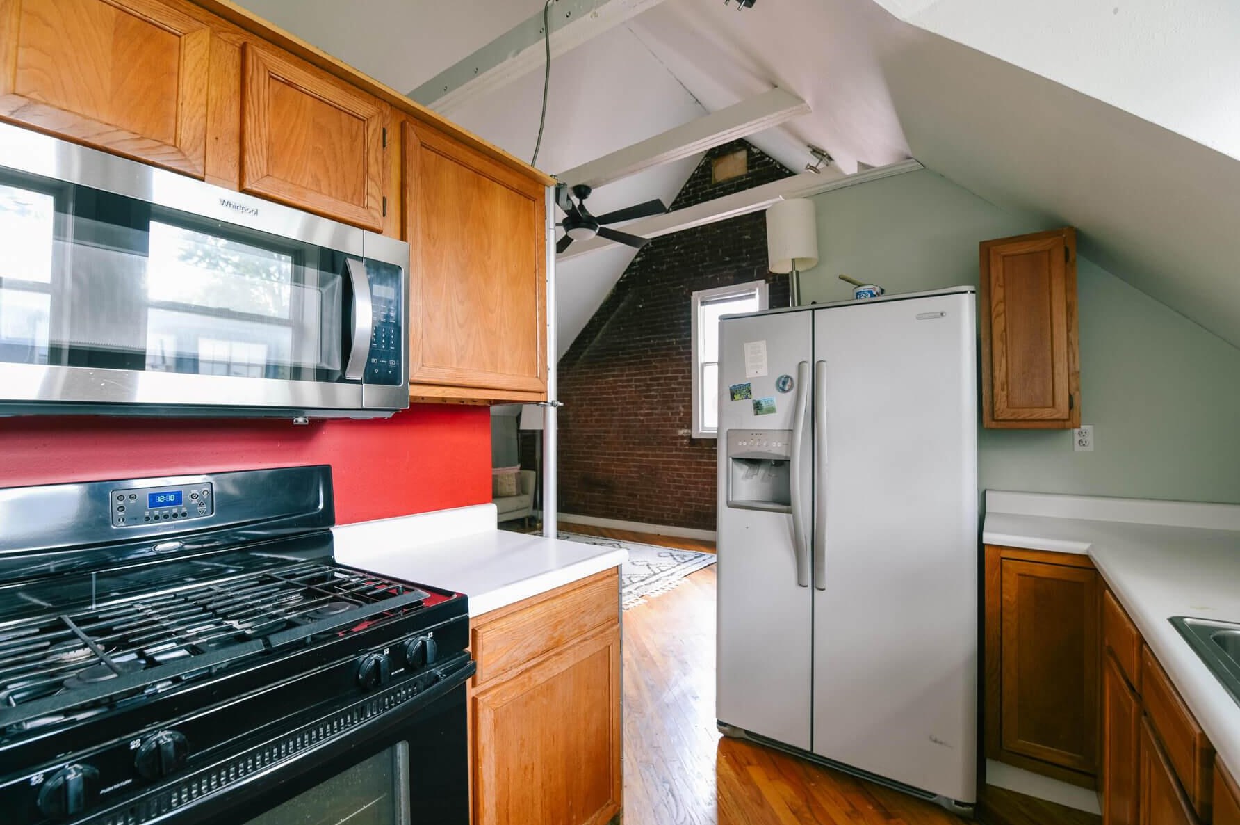 27 Monroe Ave, Columbus OH 43203-1857 exterior