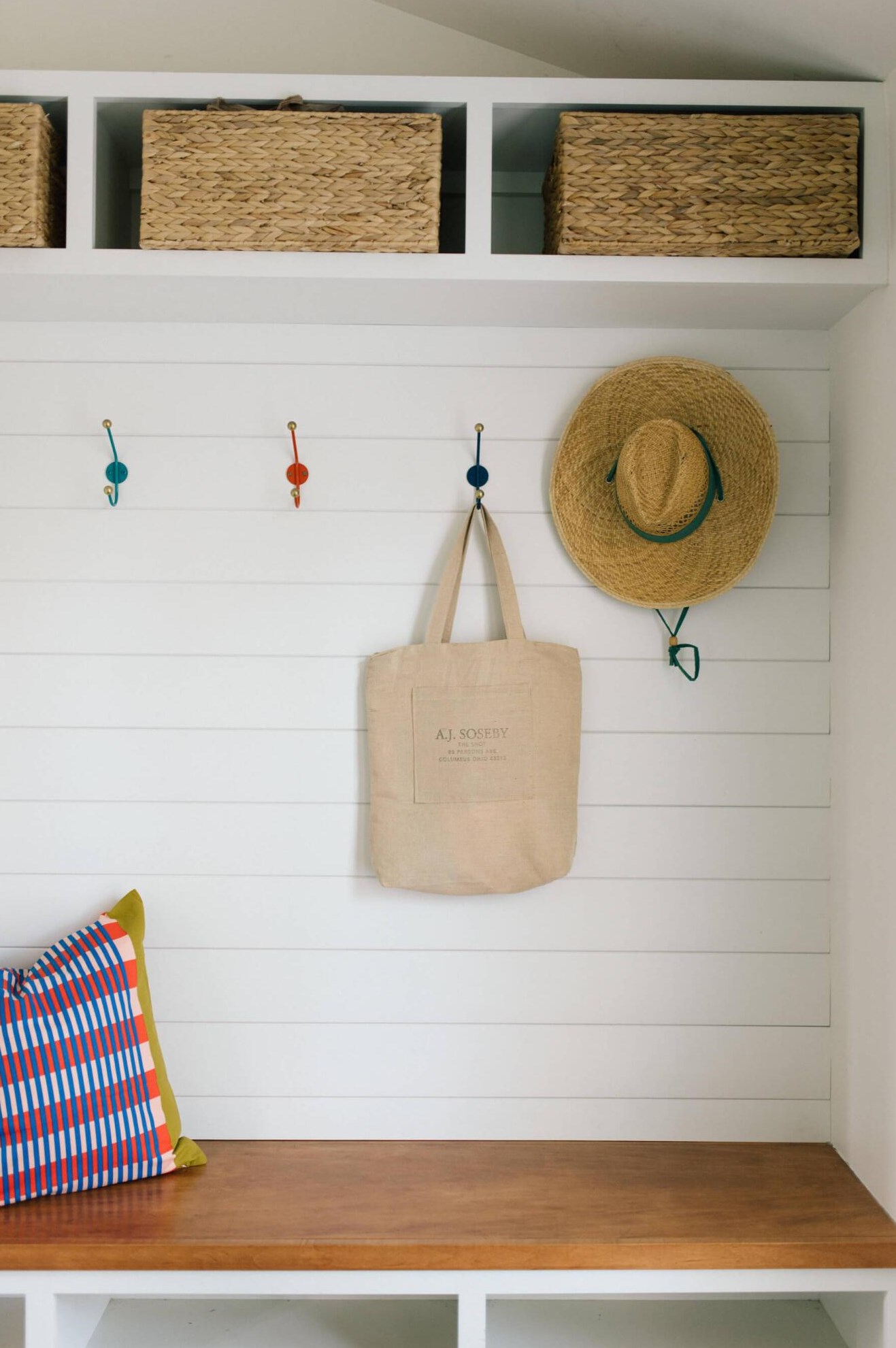 27 Monroe Ave, Columbus OH 43203-1857 exterior