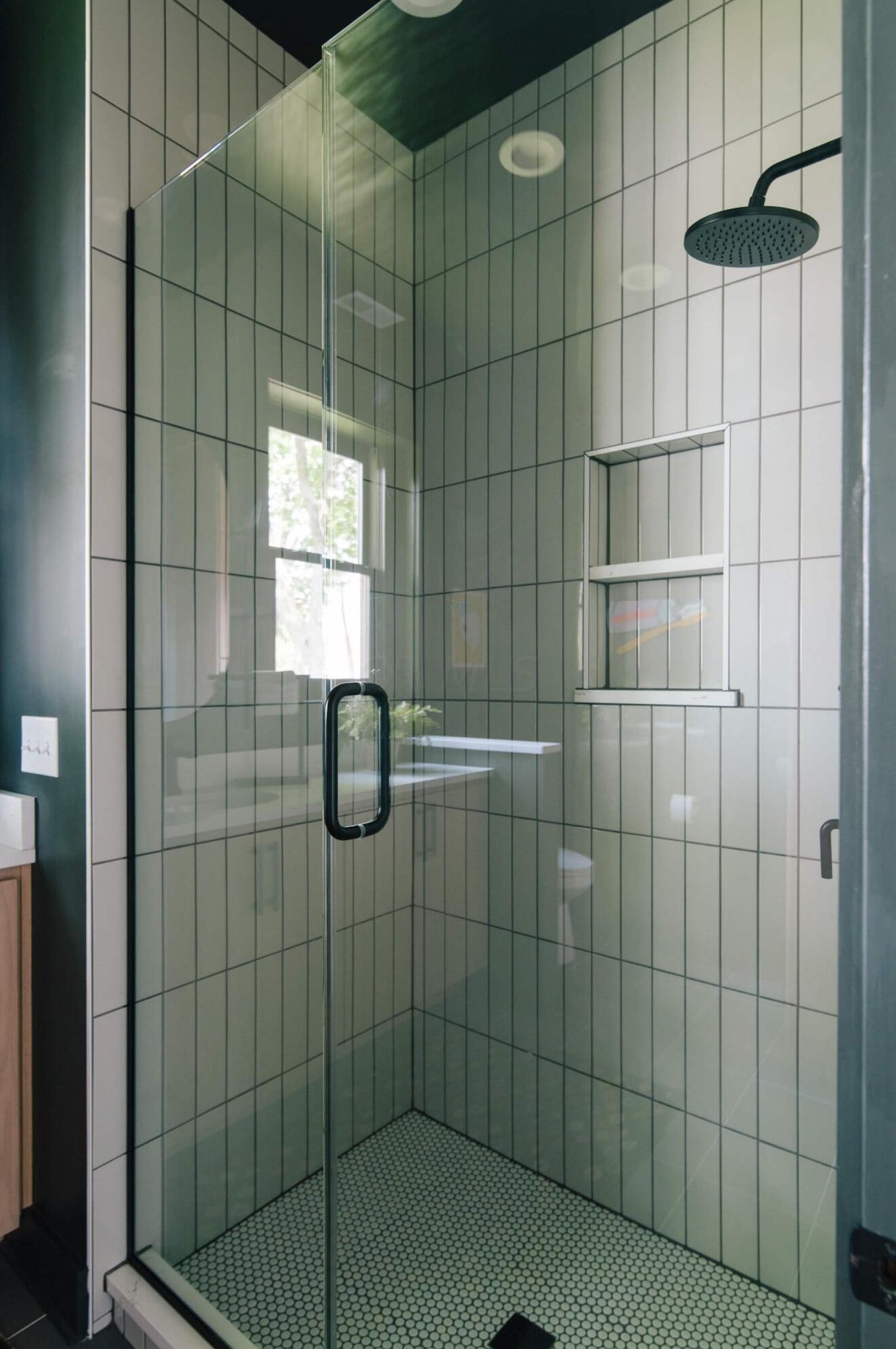 27 Monroe Ave, Columbus OH 43203-1857 exterior