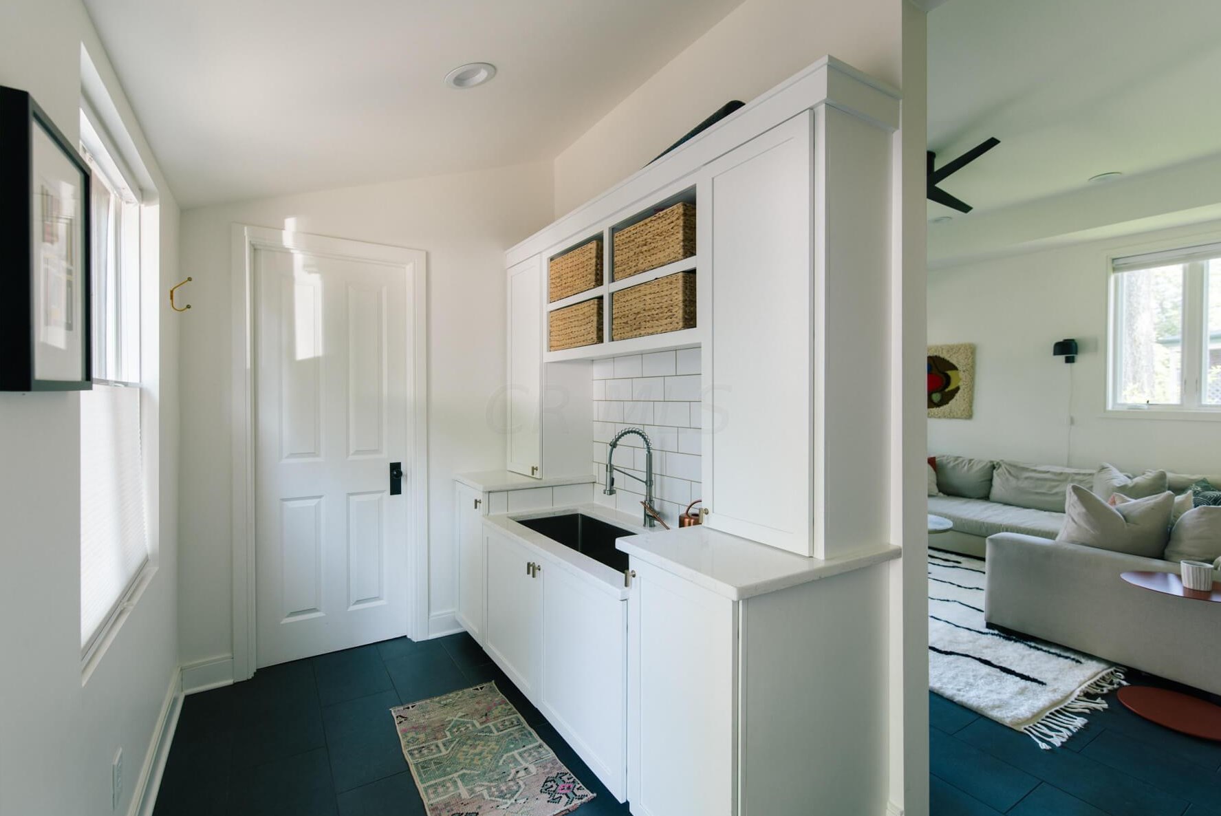 27 Monroe Ave, Columbus OH 43203-1857 exterior