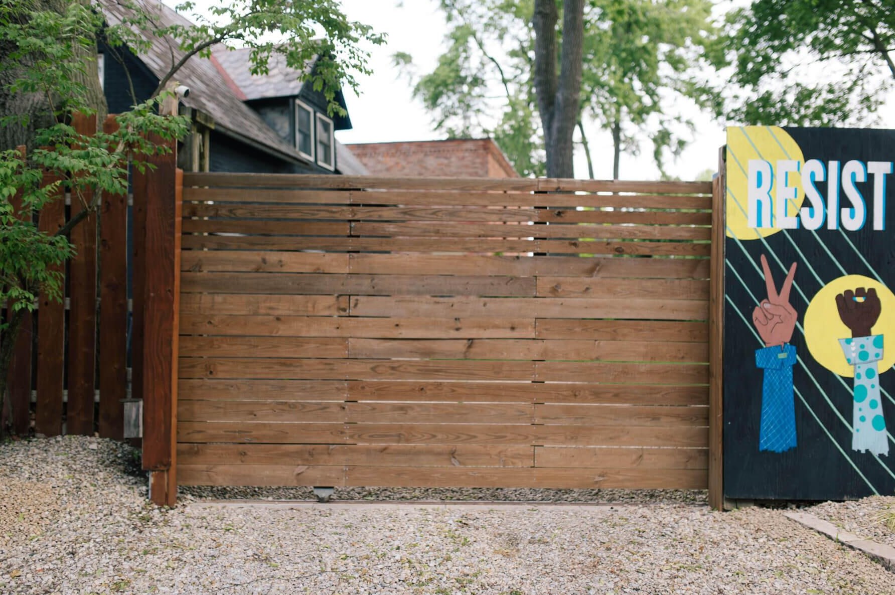 27 Monroe Ave, Columbus OH 43203-1857 exterior