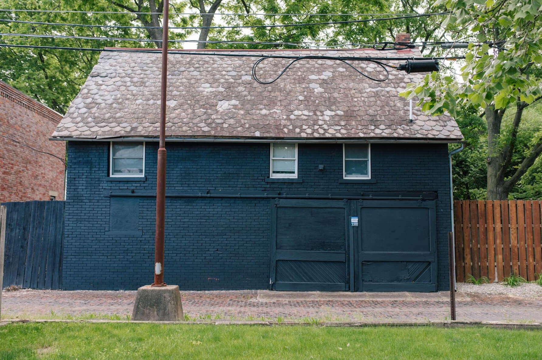 27 Monroe Ave, Columbus OH 43203-1857 exterior