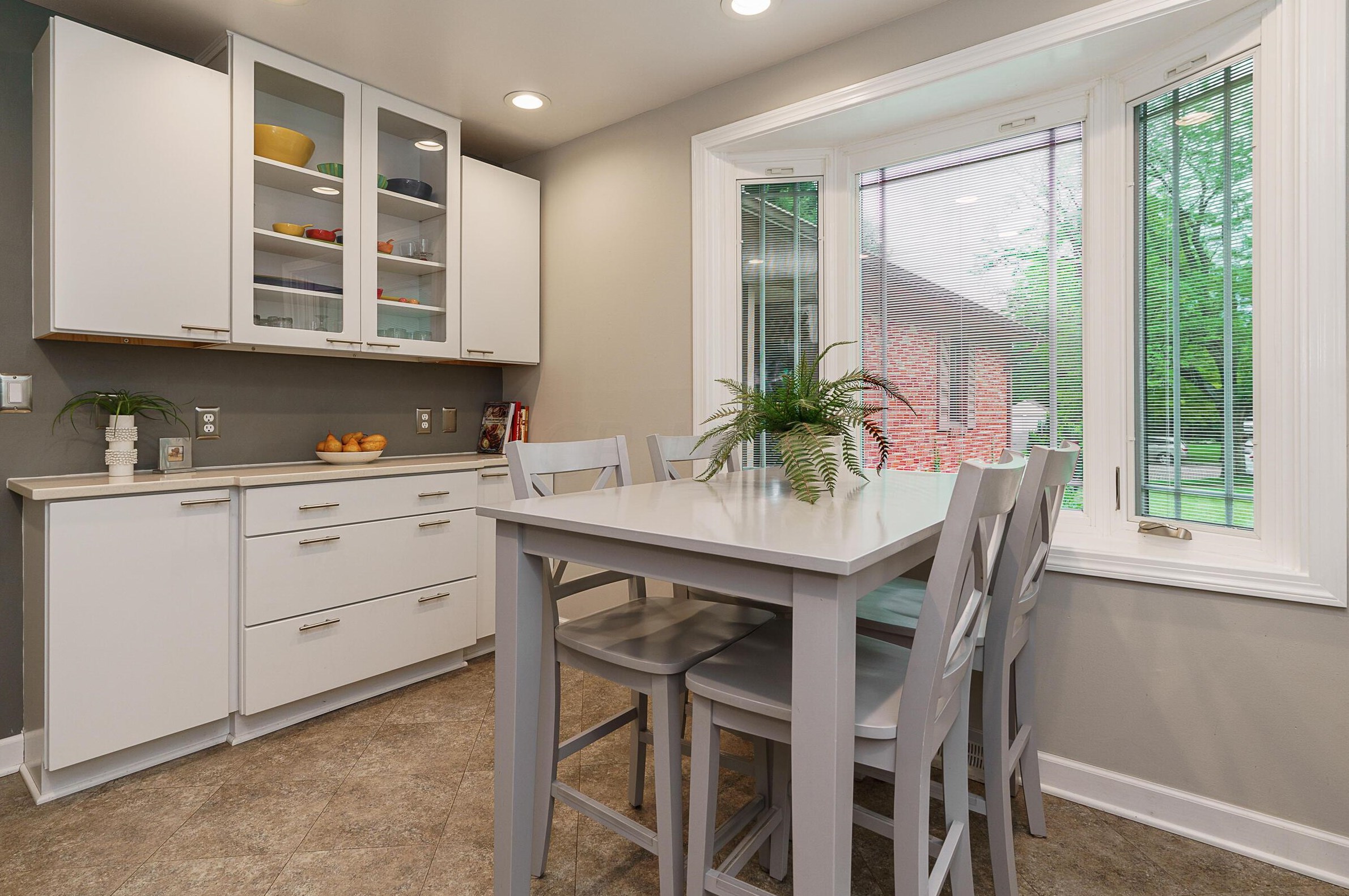 97 Roosevelt Ave, Columbus OH 43209-1160 exterior