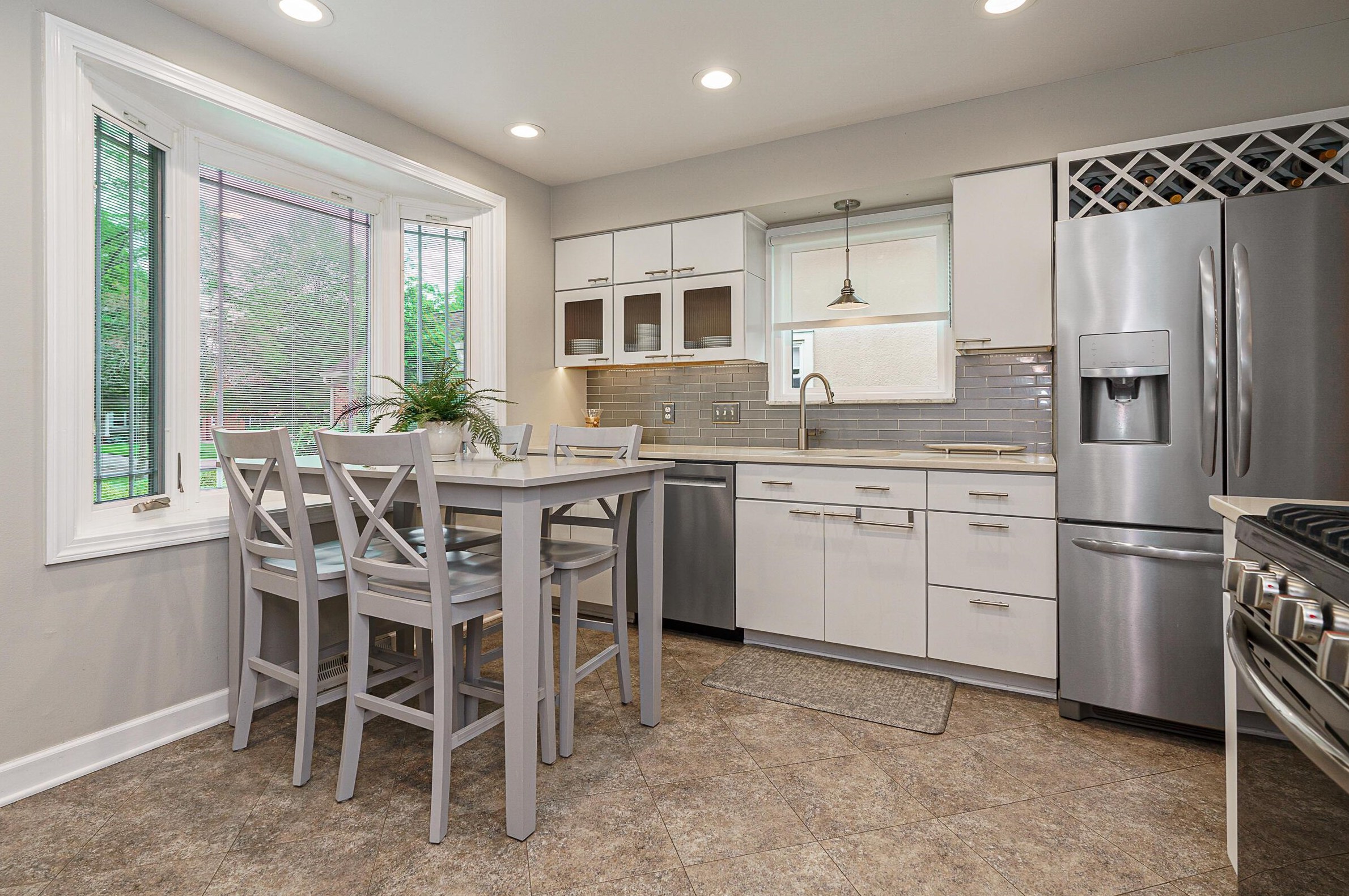 97 Roosevelt Ave, Columbus OH 43209-1160 exterior