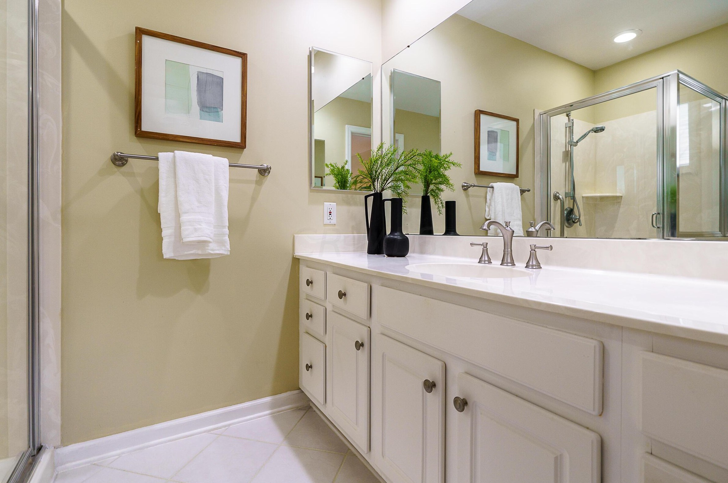 97 Roosevelt Ave, Columbus OH 43209-1160 exterior