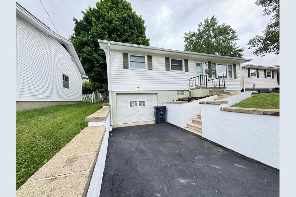 1715 Union St, Lancaster, OH 43130 MLS 224017278 Coldwell Banker