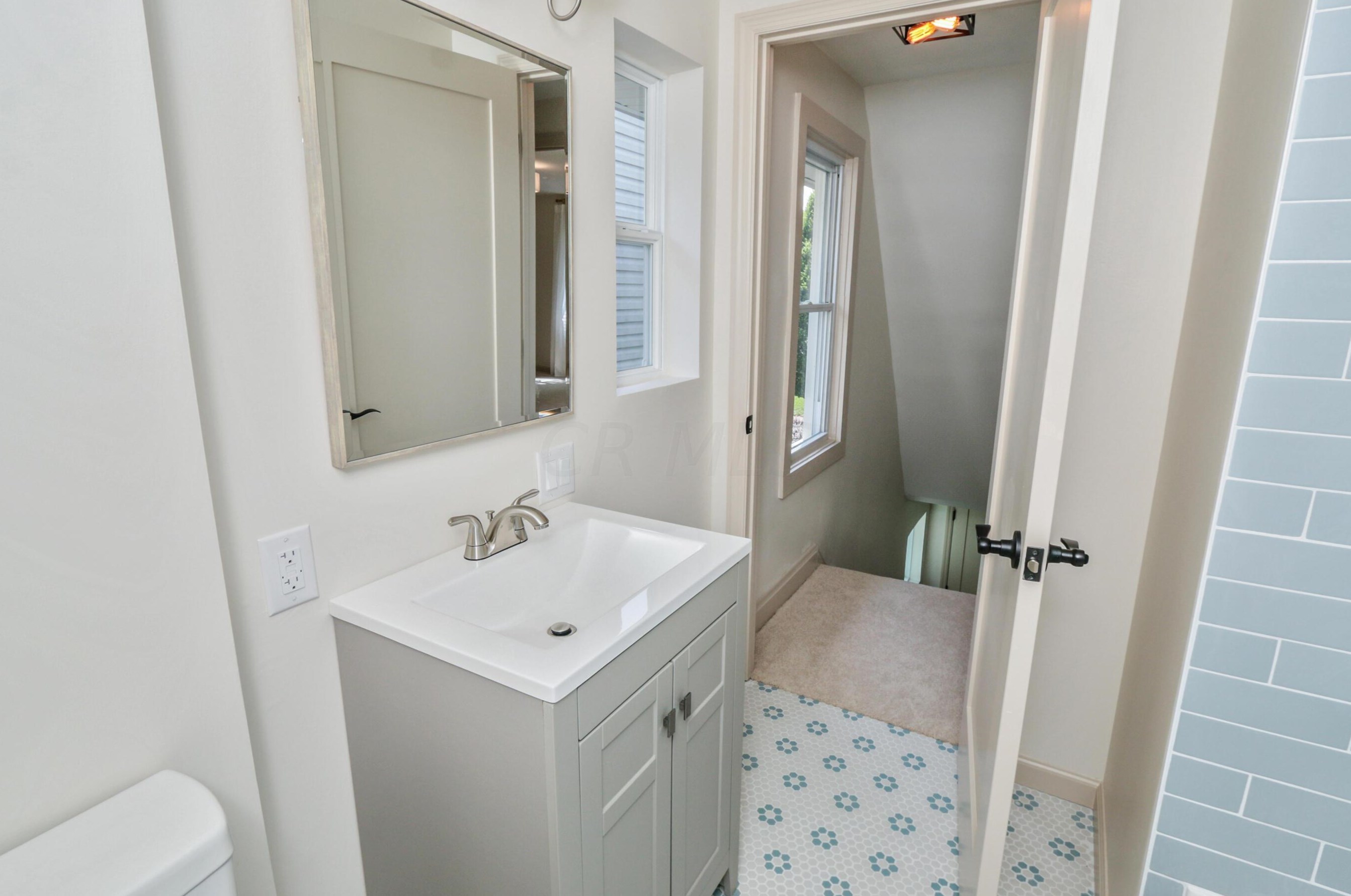 1124 Oakwood Ave, Columbus OH  43206-3116 exterior