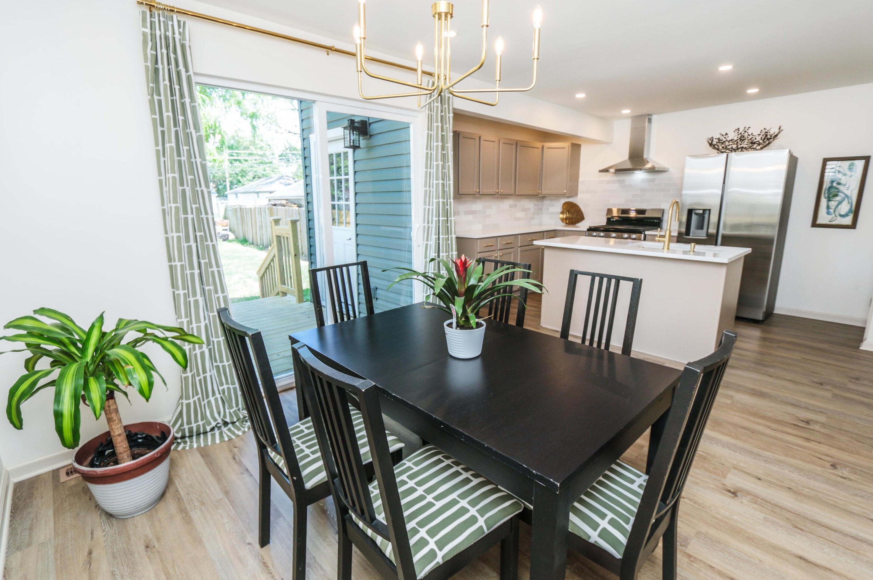 1124 Oakwood Ave, Columbus OH  43206-3116 exterior