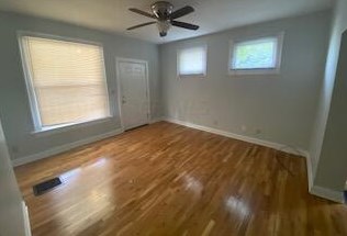 380 16 Ave, Columbus OH 43201-1709 exterior