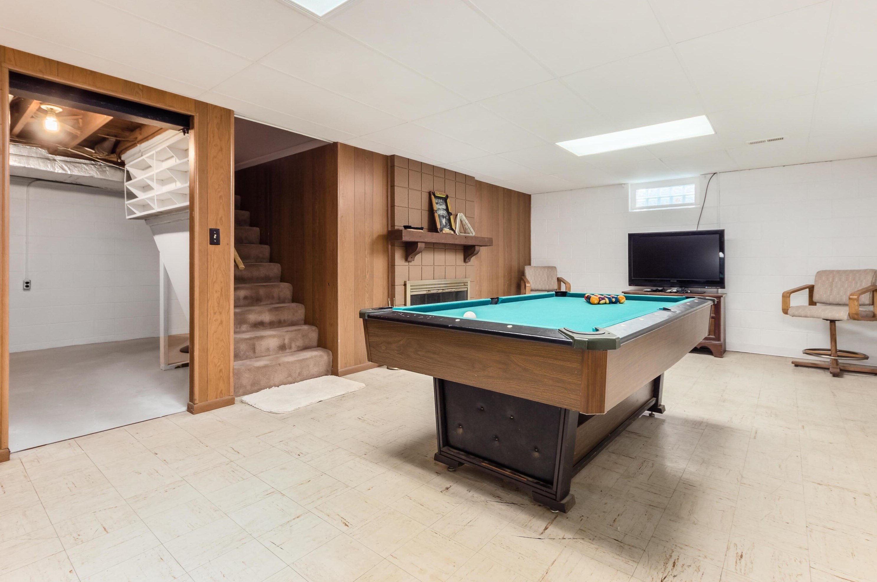 5628 Crawford, Columbus OH 43229-4124 exterior