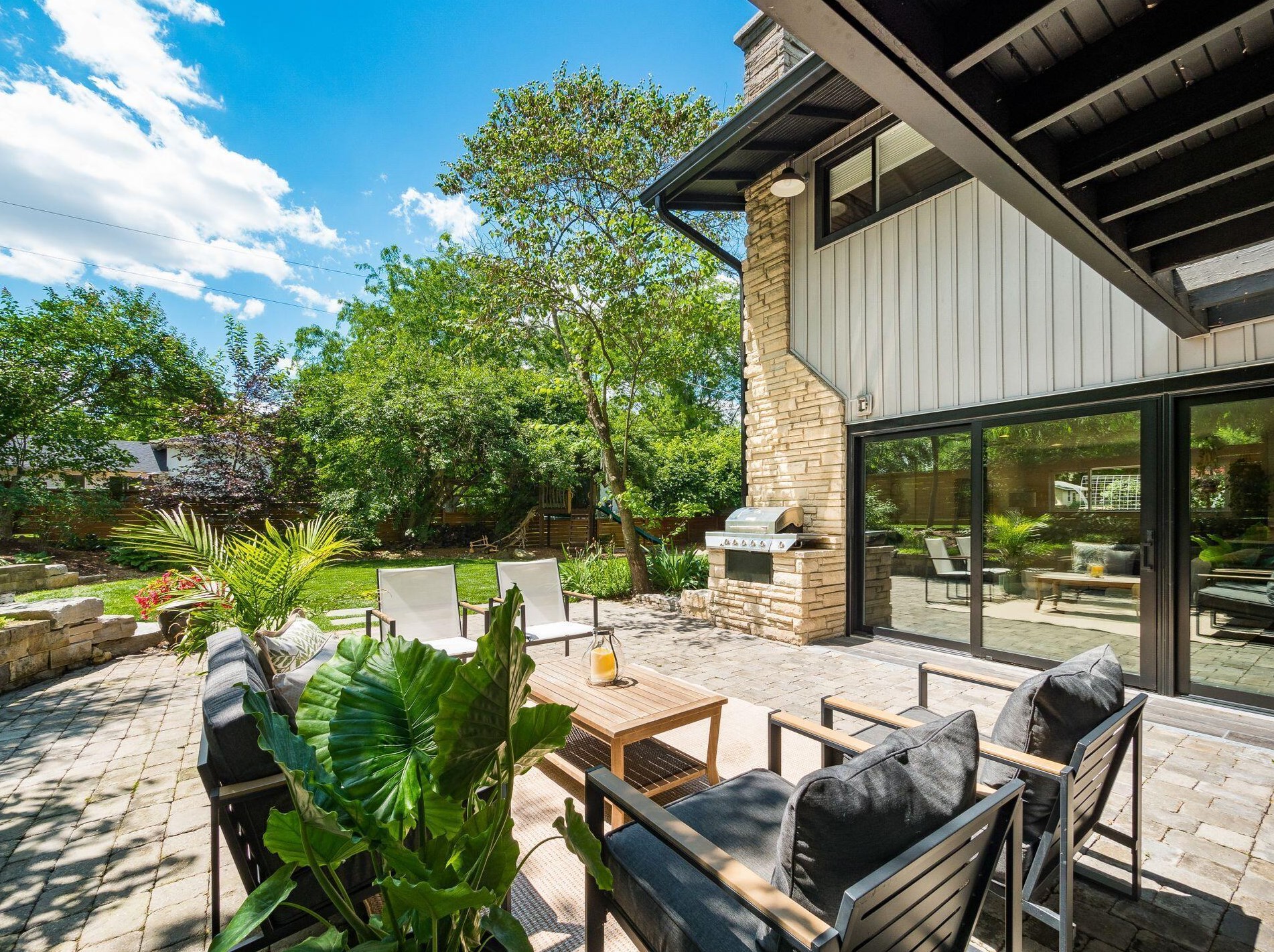 3801 Patricia Dr, Columbus OH 43220-4913 exterior