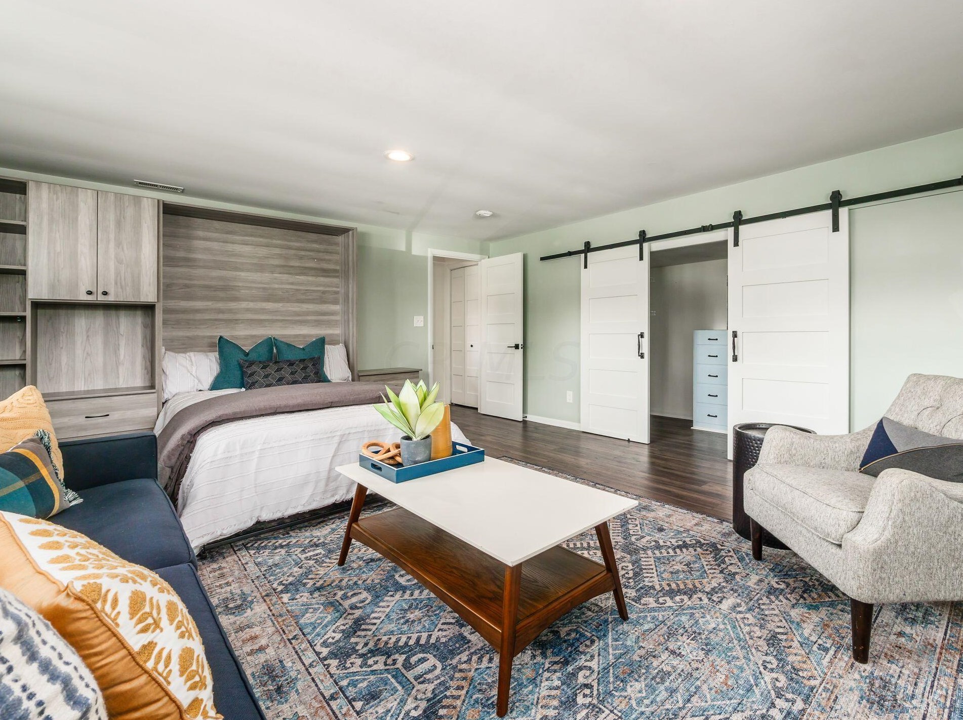 3801 Patricia Dr, Columbus OH 43220-4913 exterior