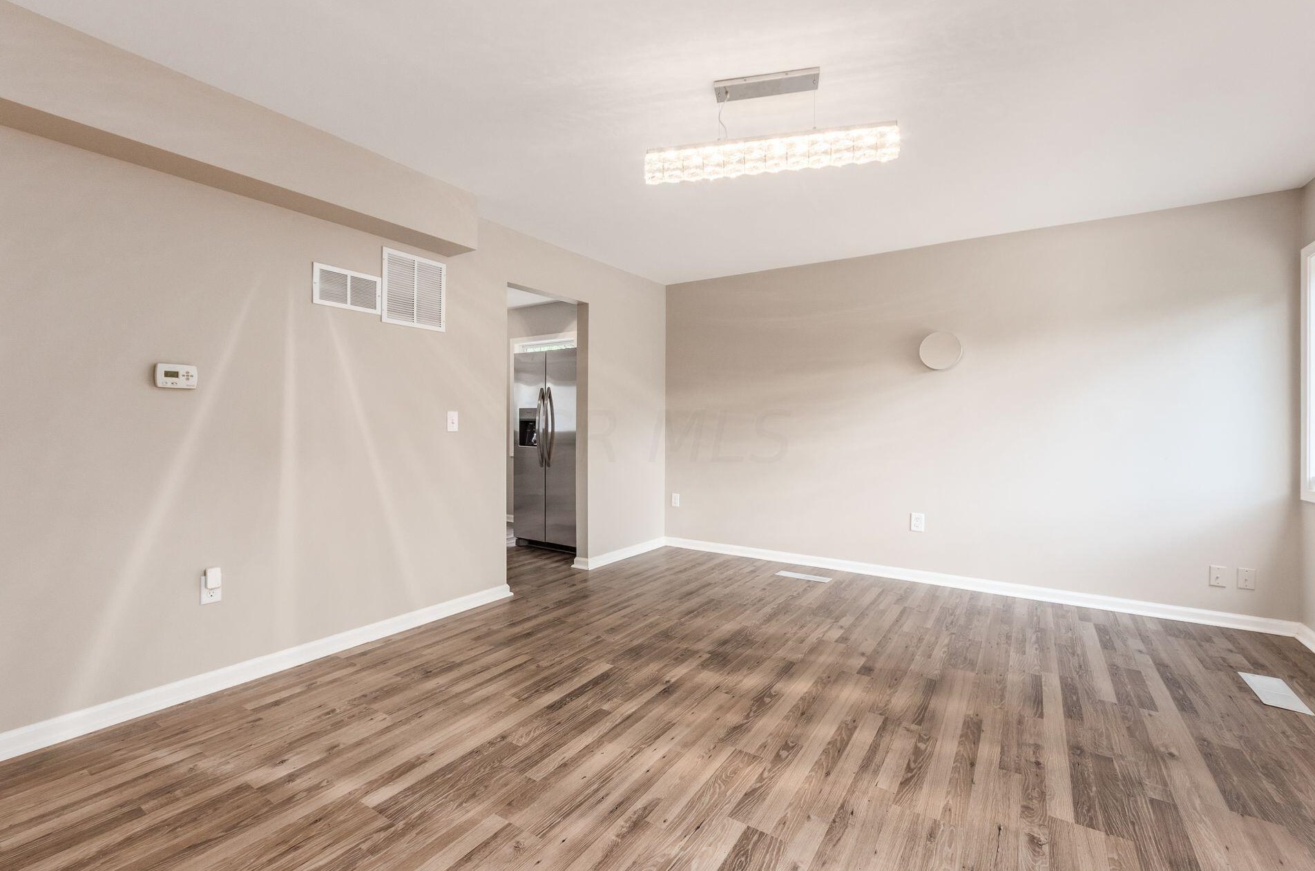 941 Exeter Rd, Columbus OH 43213-2422 exterior