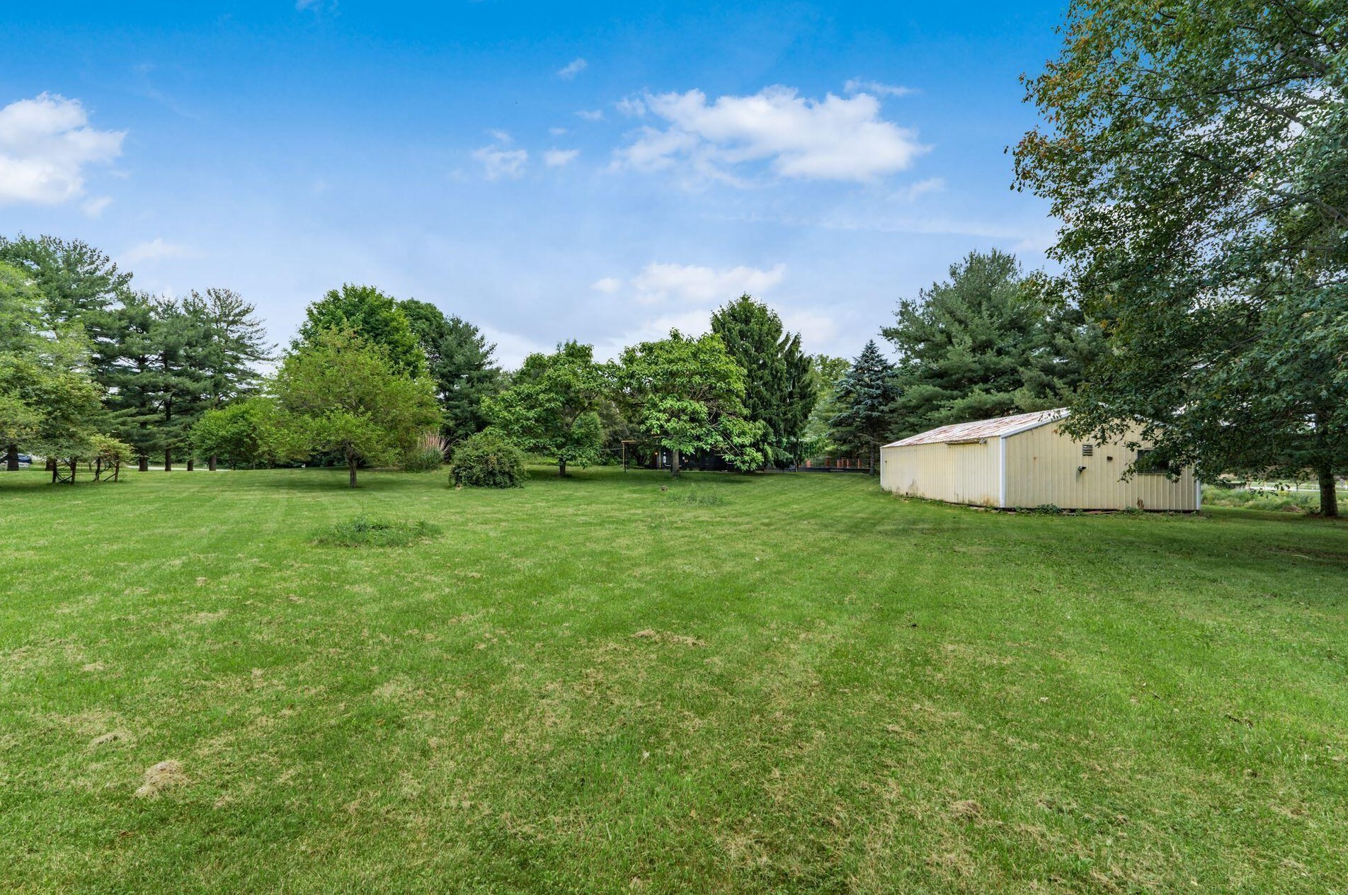 5512 Outville Rd, Pataskala OH  43062-9526 exterior