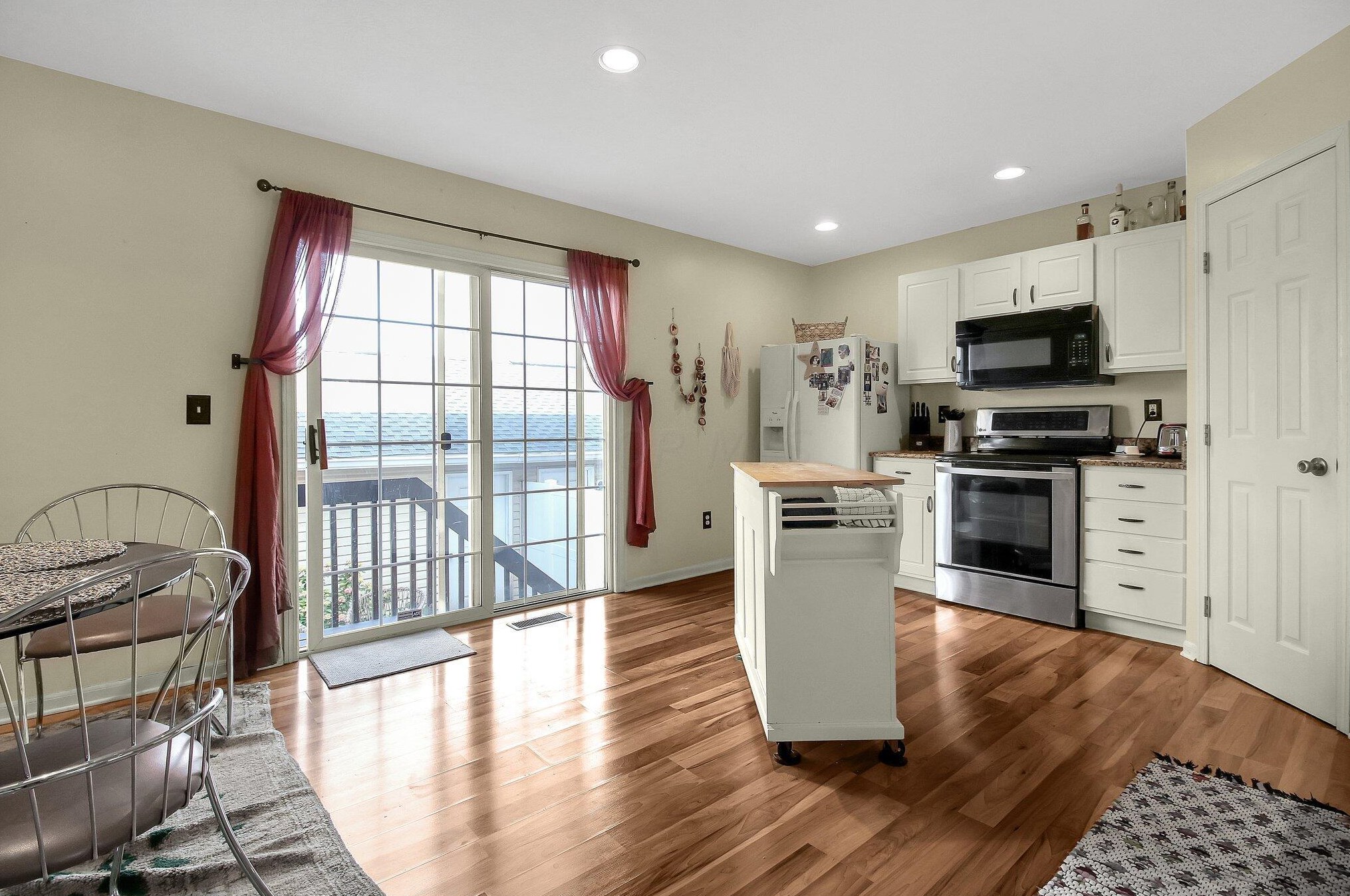 267 Oxford Oak Dr, Blacklick OH  43004-8458 exterior