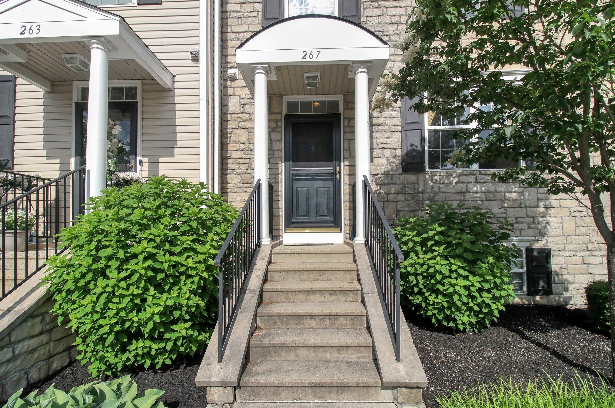 267 Oxford Oak Dr, Blacklick OH  43004-8458 exterior