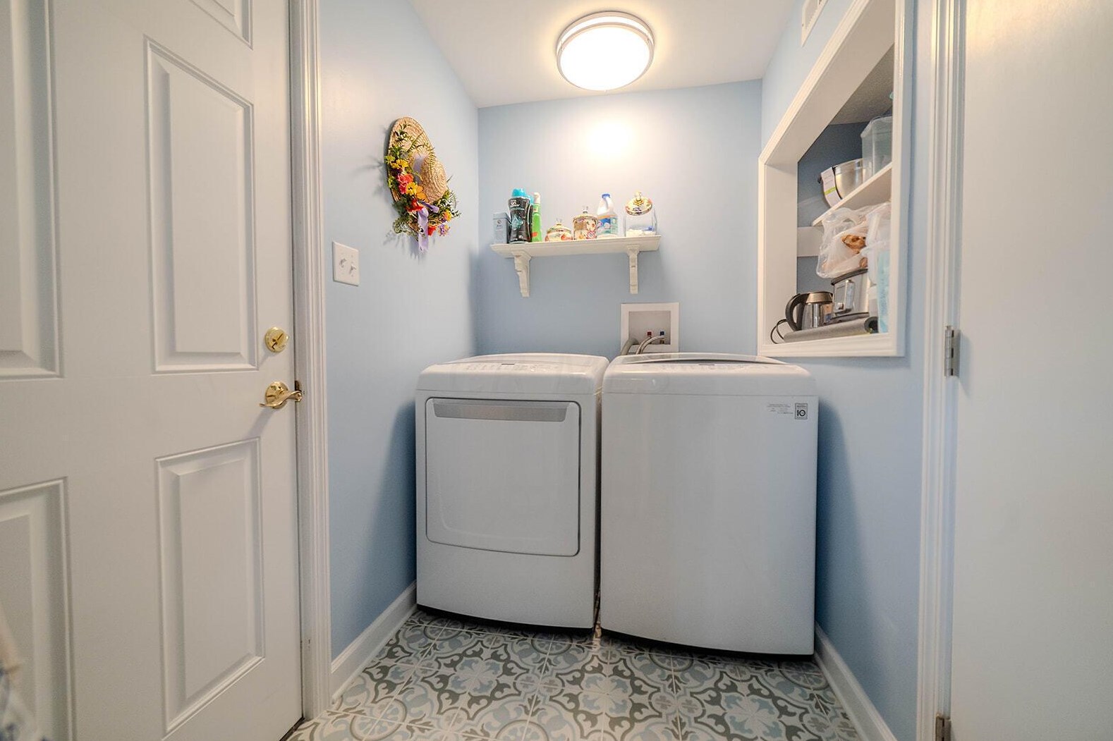 125 Peters Ave, Lancaster OH 43130-3659 exterior