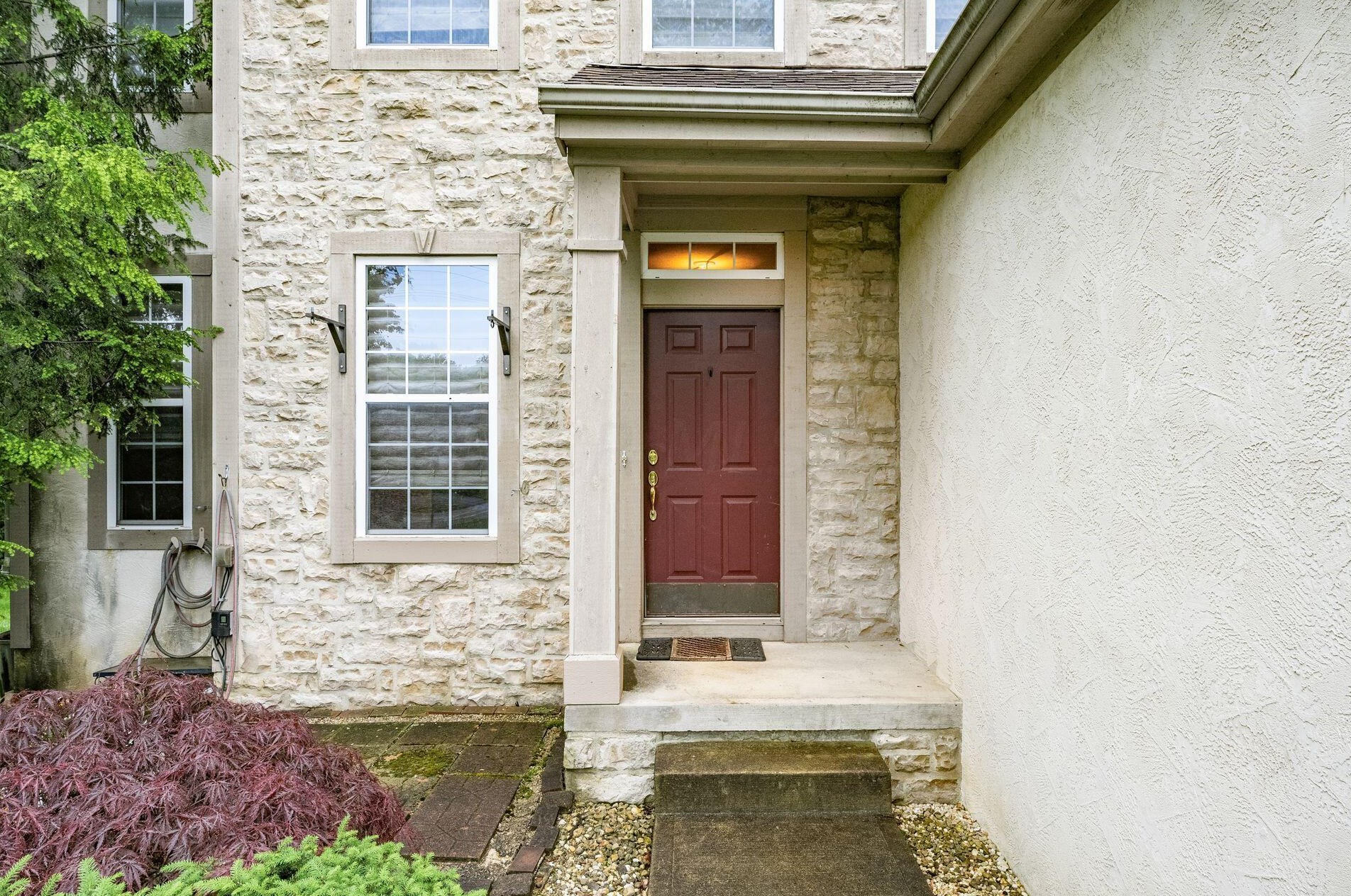 5540 Godown Rd, Columbus OH  43235-4031 exterior