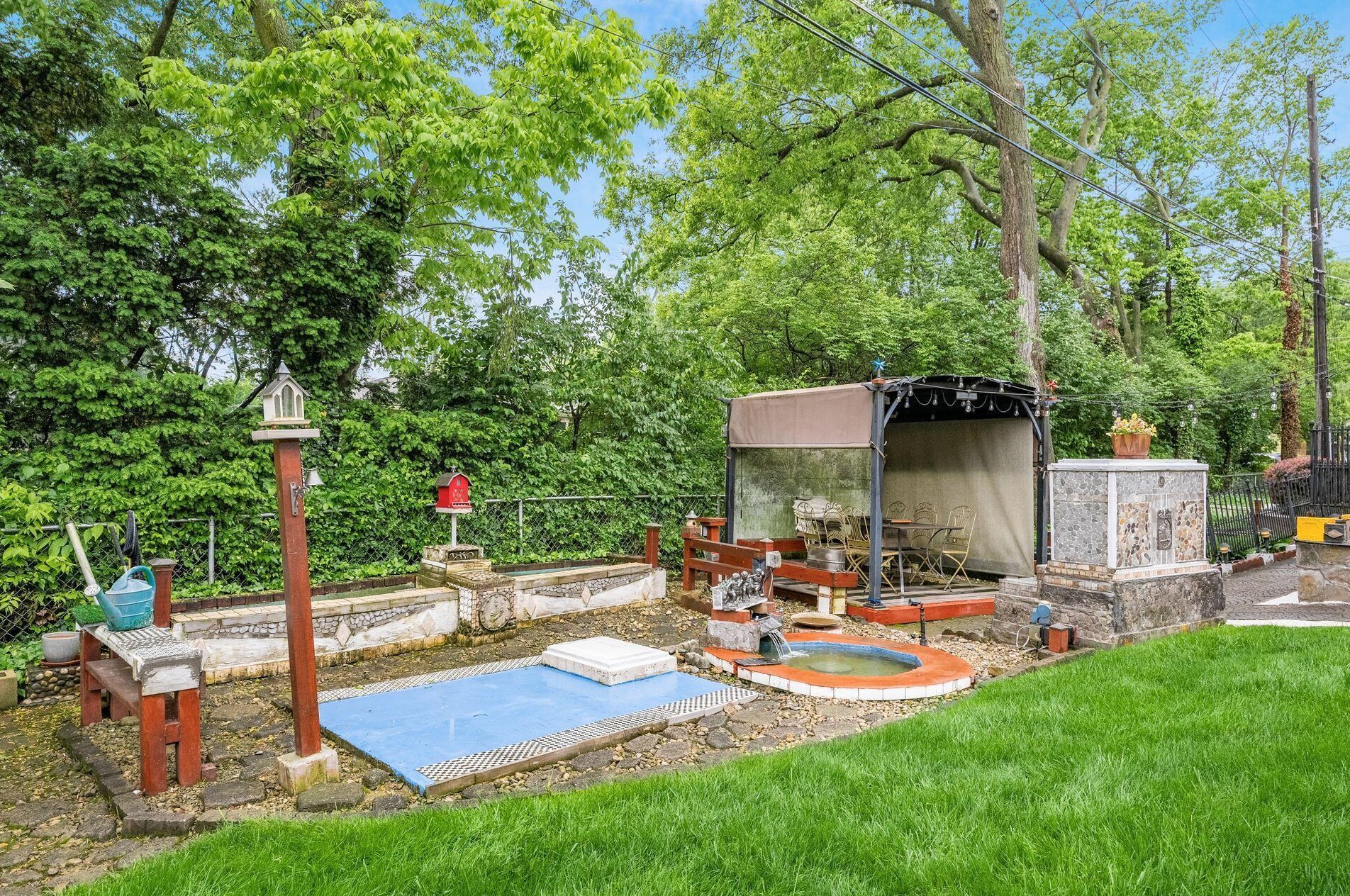 5540 Godown Rd, Columbus OH  43235-7547 exterior