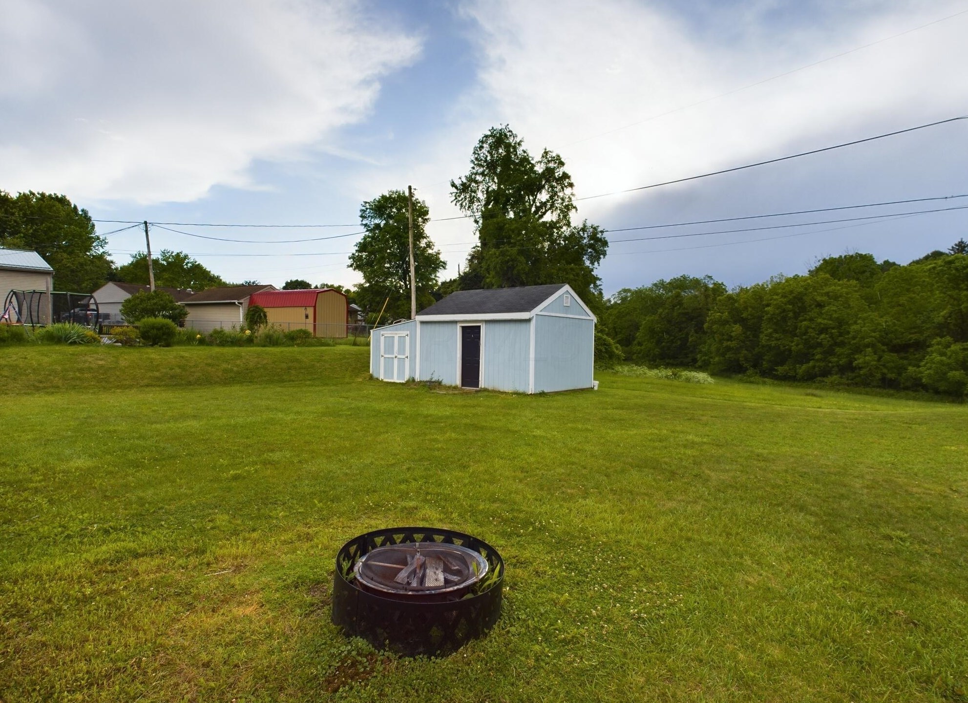 565 Shasta Dr, Lancaster OH  43130-2273 exterior