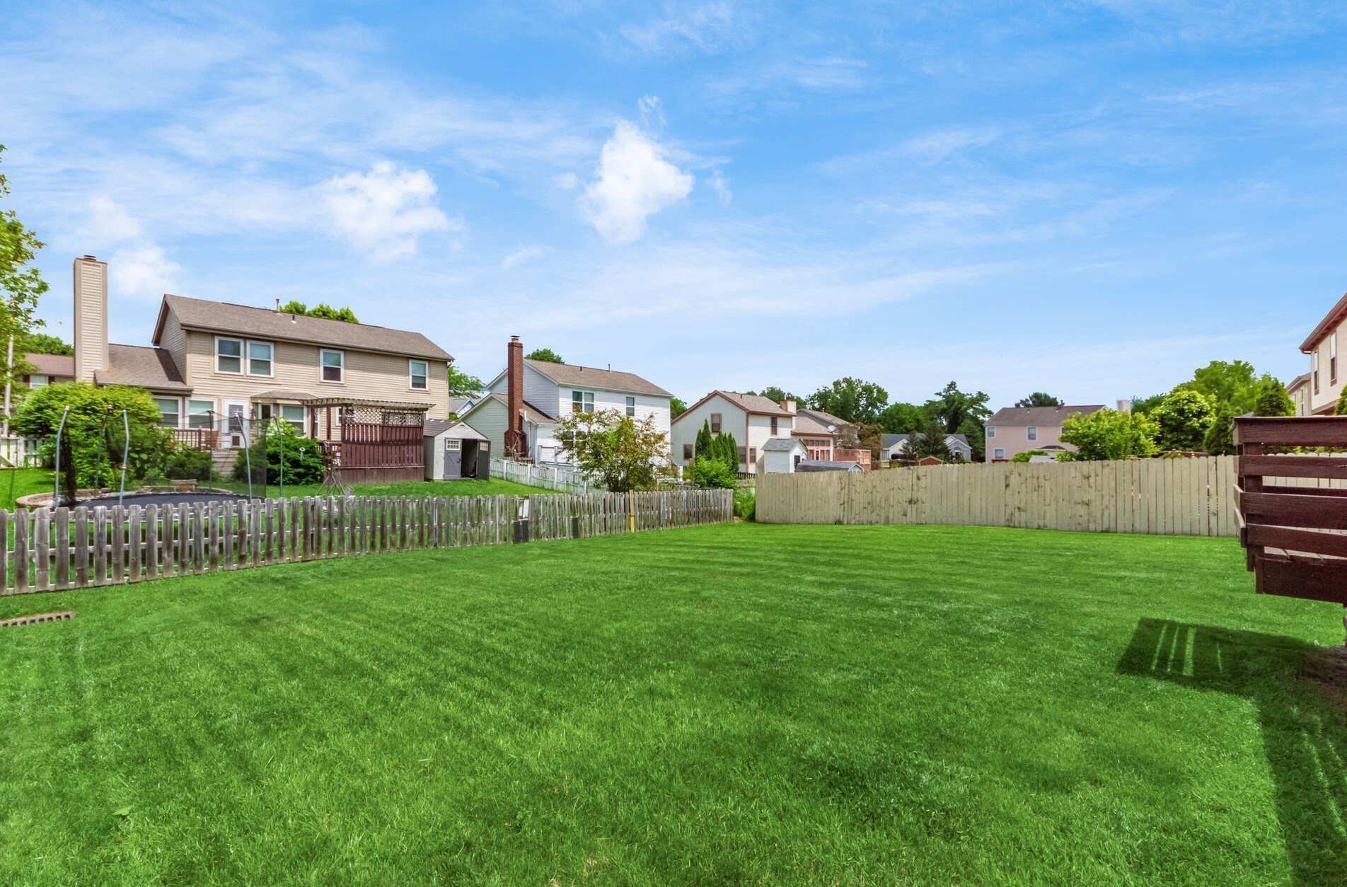 7664 Eagle Crk Dr, Pickerington OH  43147-9515 exterior