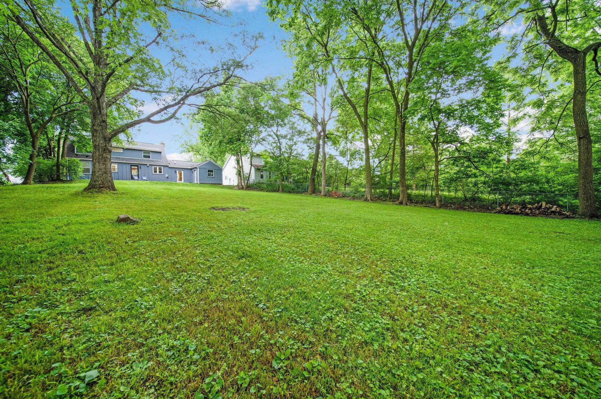 2621 Wickliffe Rd, Columbus OH 43221-1838 exterior