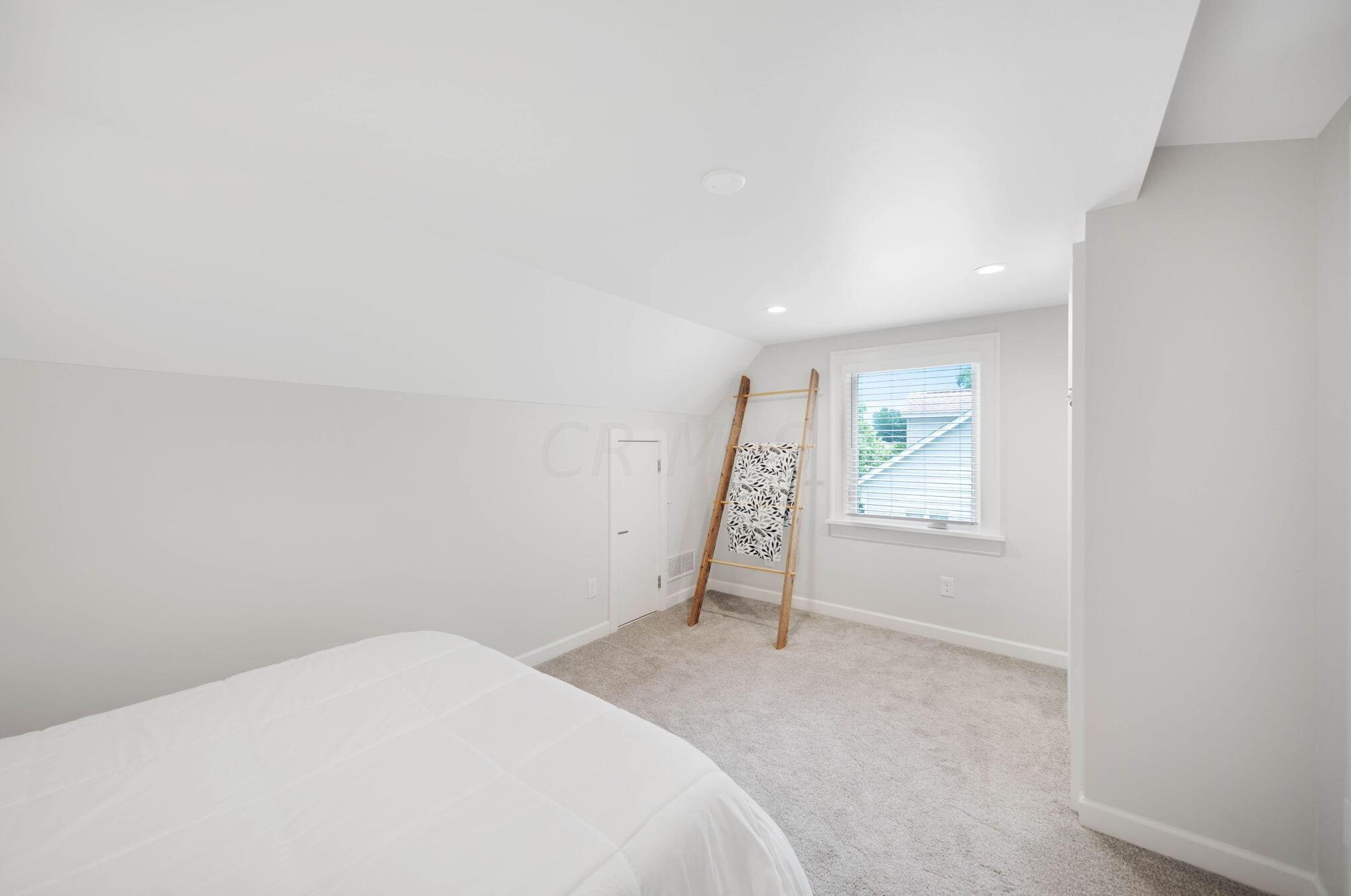 2621 Wickliffe Rd, Columbus OH 43221-1838 exterior