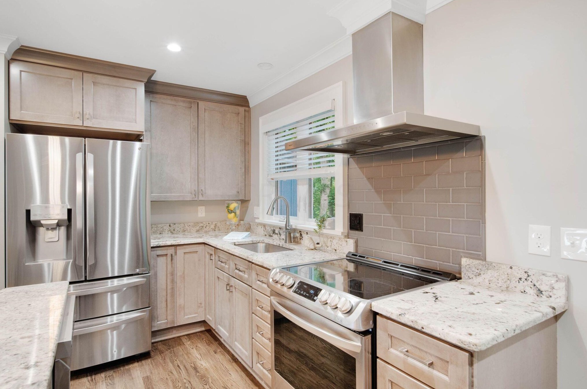 2621 Wickliffe Rd, Columbus OH 43221-1838 exterior