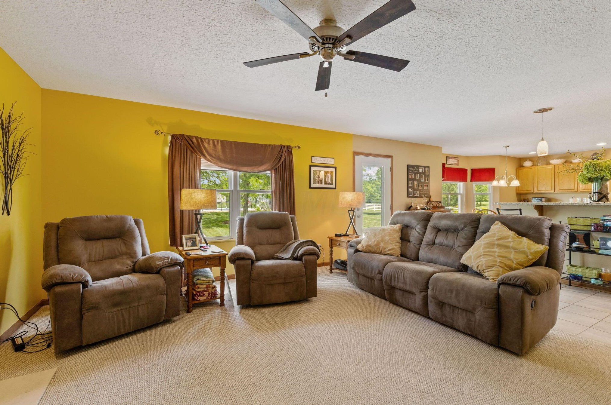 14501 Walnut Crk, Ashville OH  43103-9351 exterior
