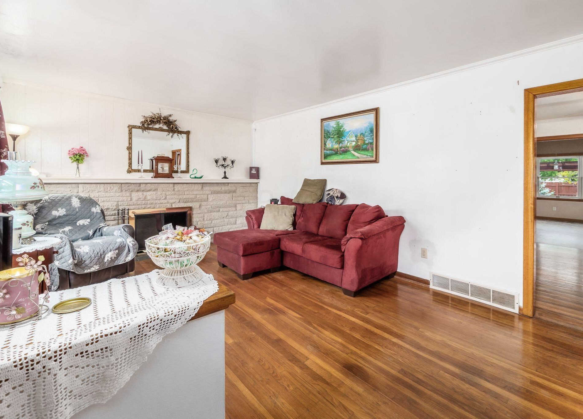 333 Buena Vis Ave, Columbus OH 43228-1189 exterior