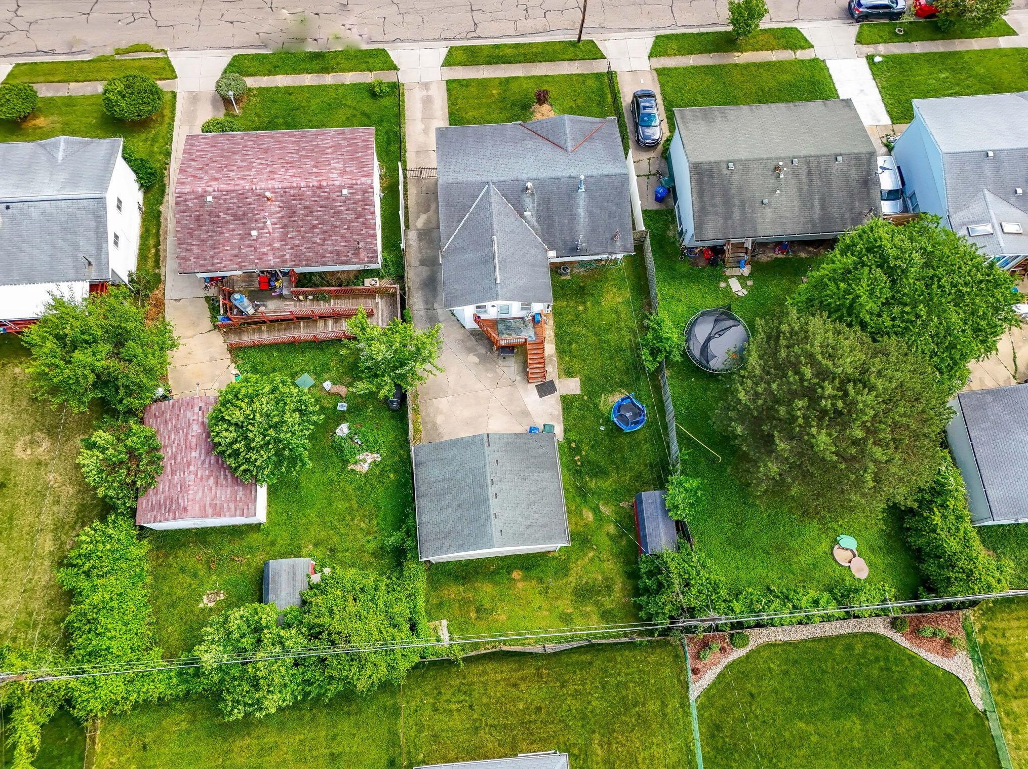 2176 Lisa Dr, Columbus OH 43219-2035 exterior